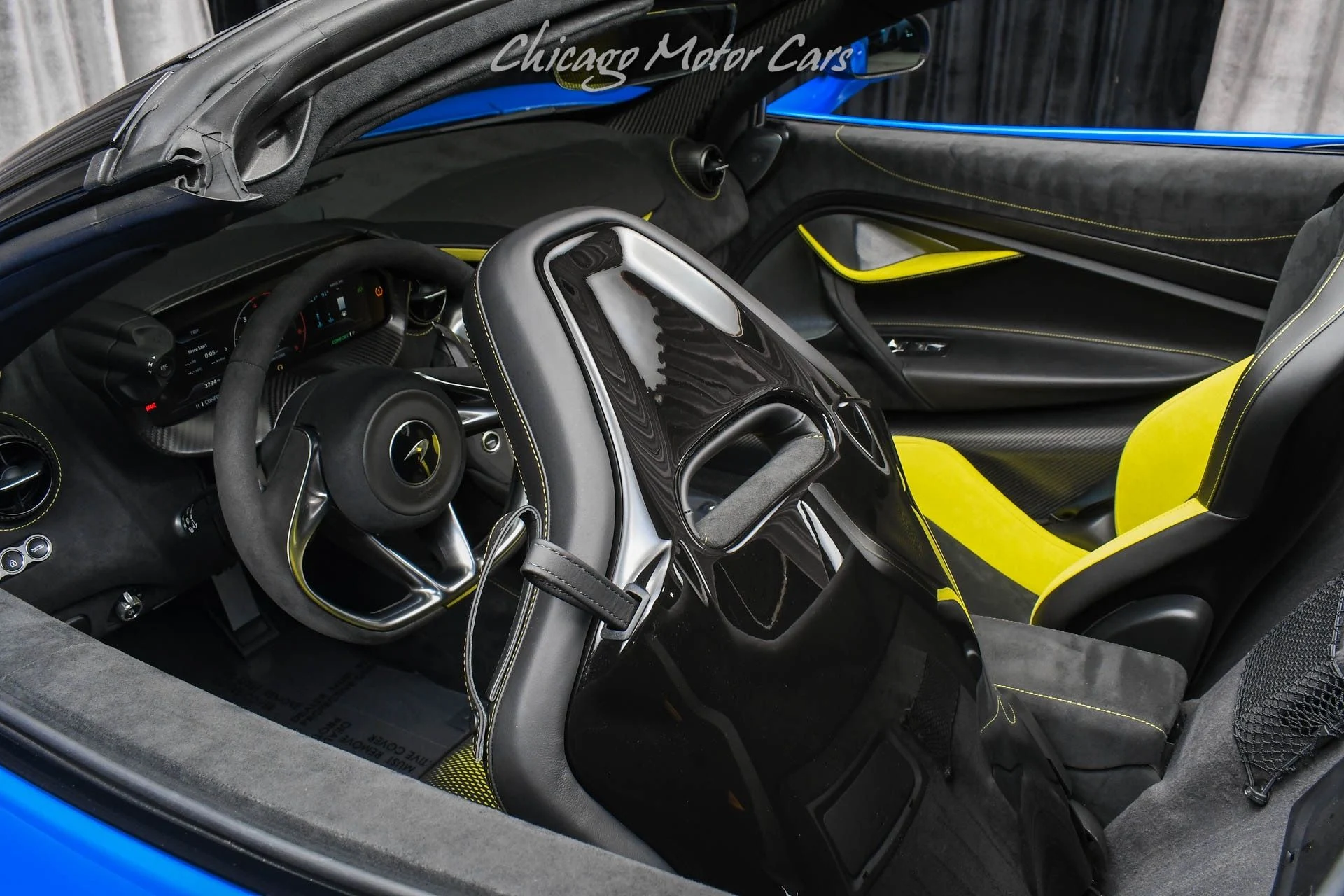 mph021_772707645_13187_p22_l_5d5162cfd7