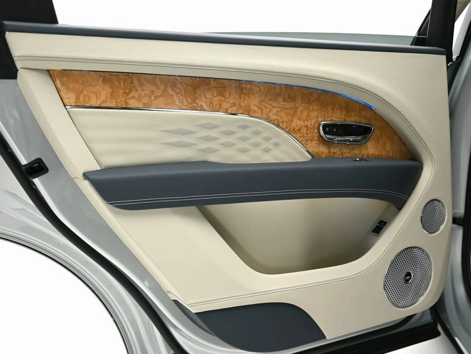 mph021_77320560_4ff99d3359324508b0d9ce5d35da2cca_31cc79112f