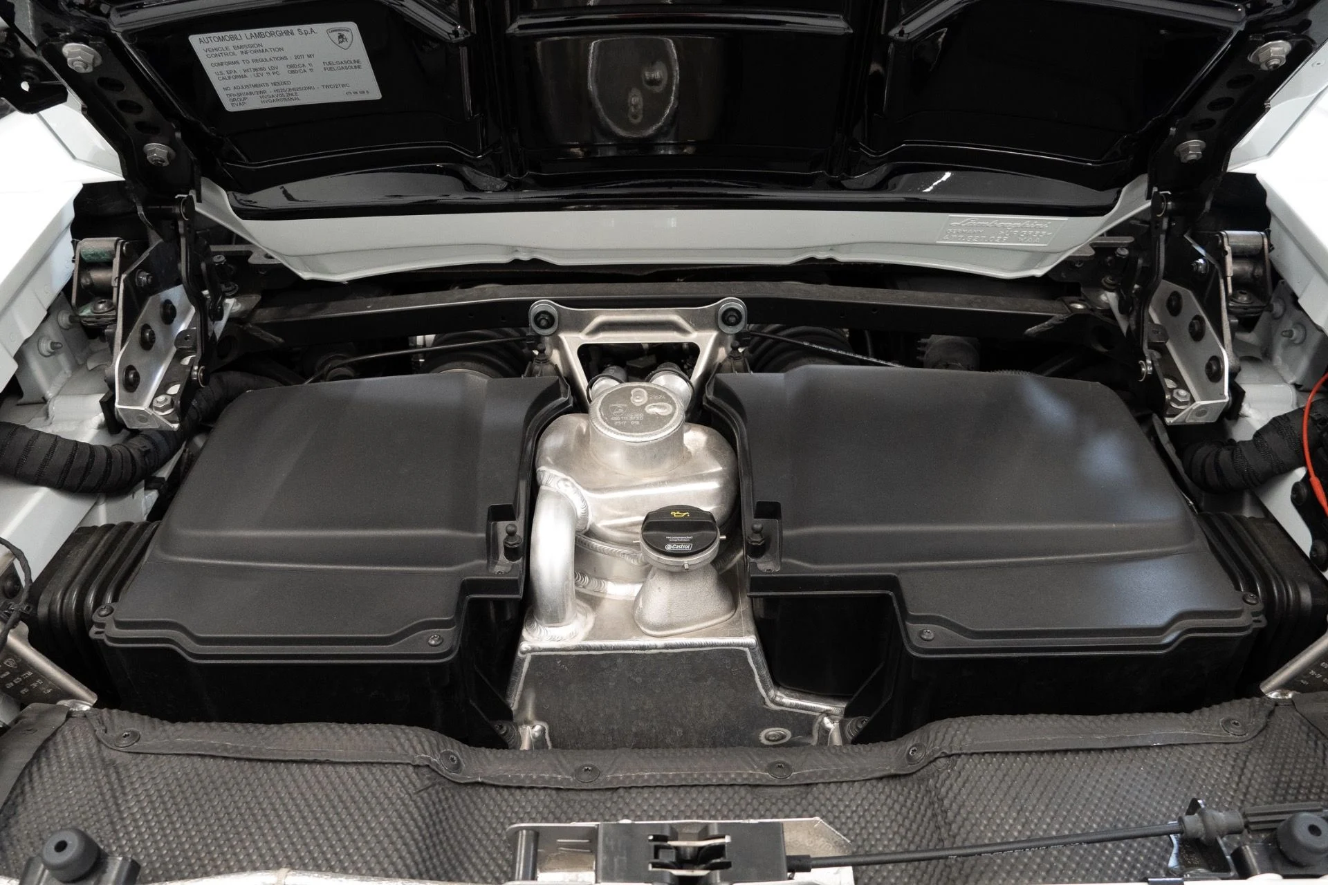 mph021_774256784_Used_2017_Lamborghini_Huracan_LP_580_2_Spyder_1772480495_1ea633a1d5