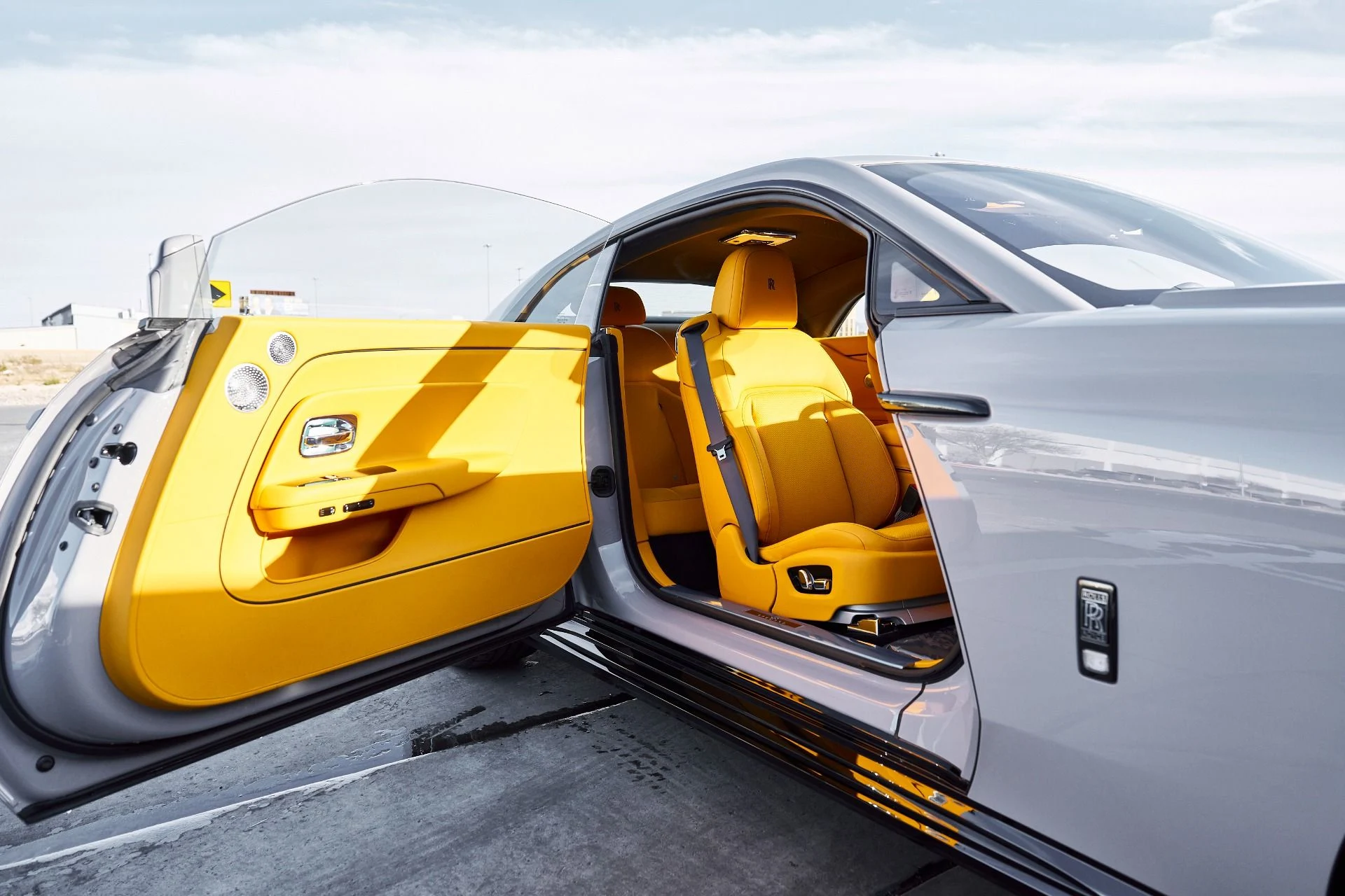 mph021_778225536_Used_2025_Rolls_Royce_Spectre_BLACK_BADGE_1769482350_e07c398de8