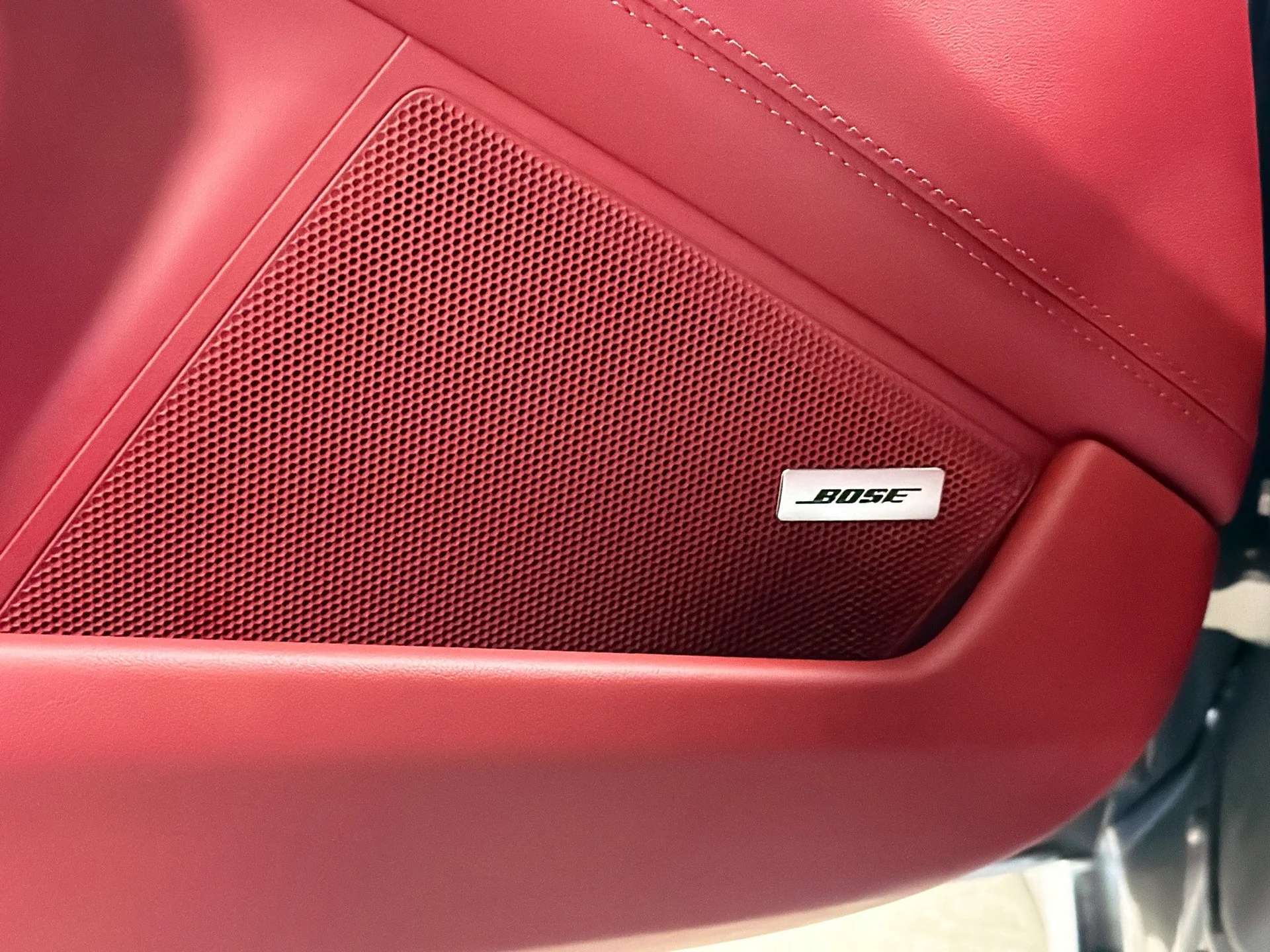 mph021_77994117_73e3f7be40a94995ebd1c25f5372c513_f5e374f6c7