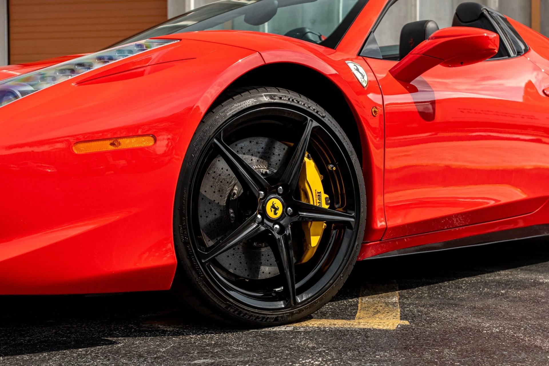 mph021_78457228_Used_2013_Ferrari_458_Spider_Front_Rear_Parking_Sensors_Front_Lift_Carbon_Dash_Inserts_Central_Bridge_1655238519_7e22bdde8f