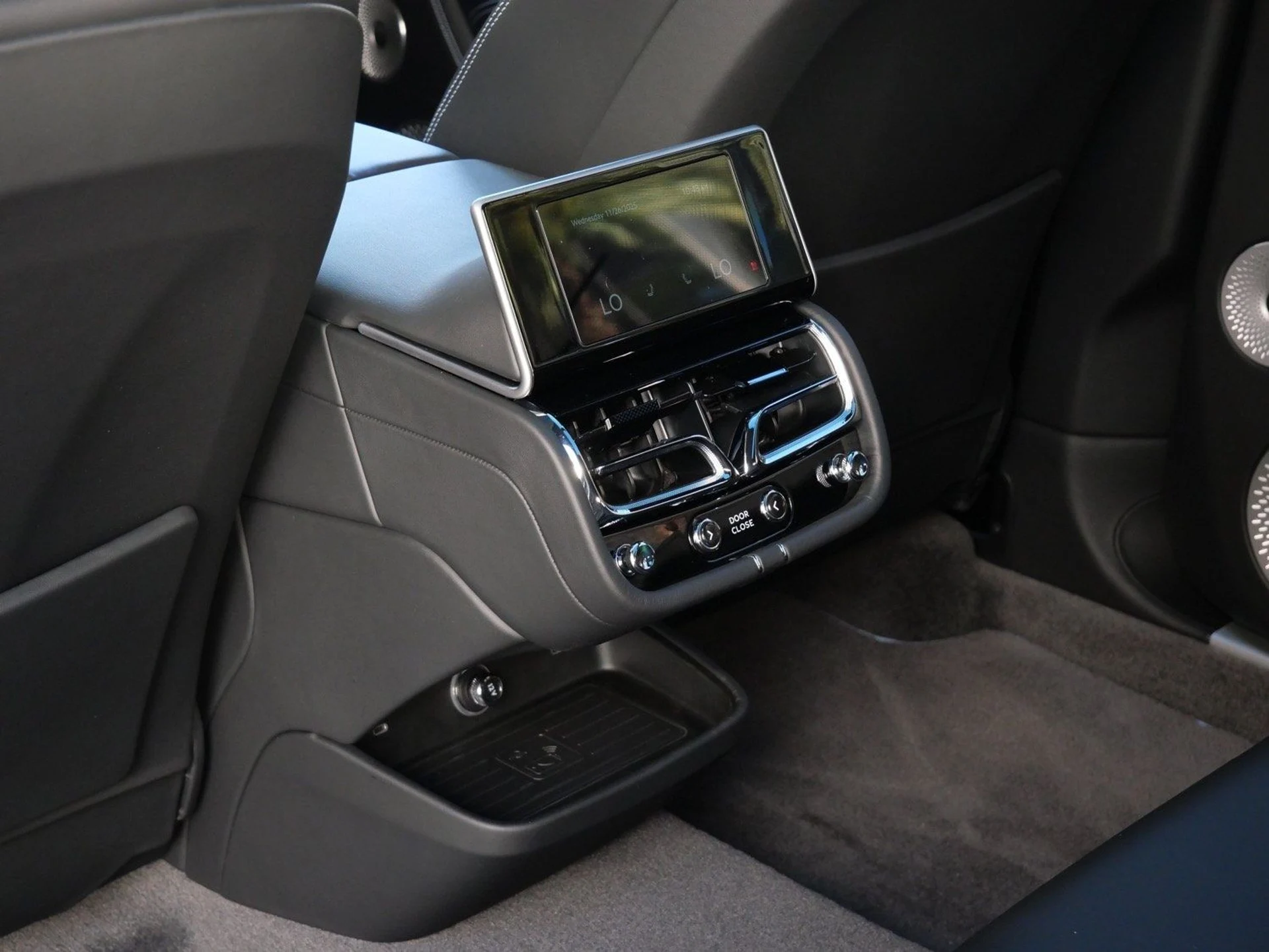 mph021_791701048_5e364b1d547f3351b257a63619268b2fx_c6f1c2f8c2