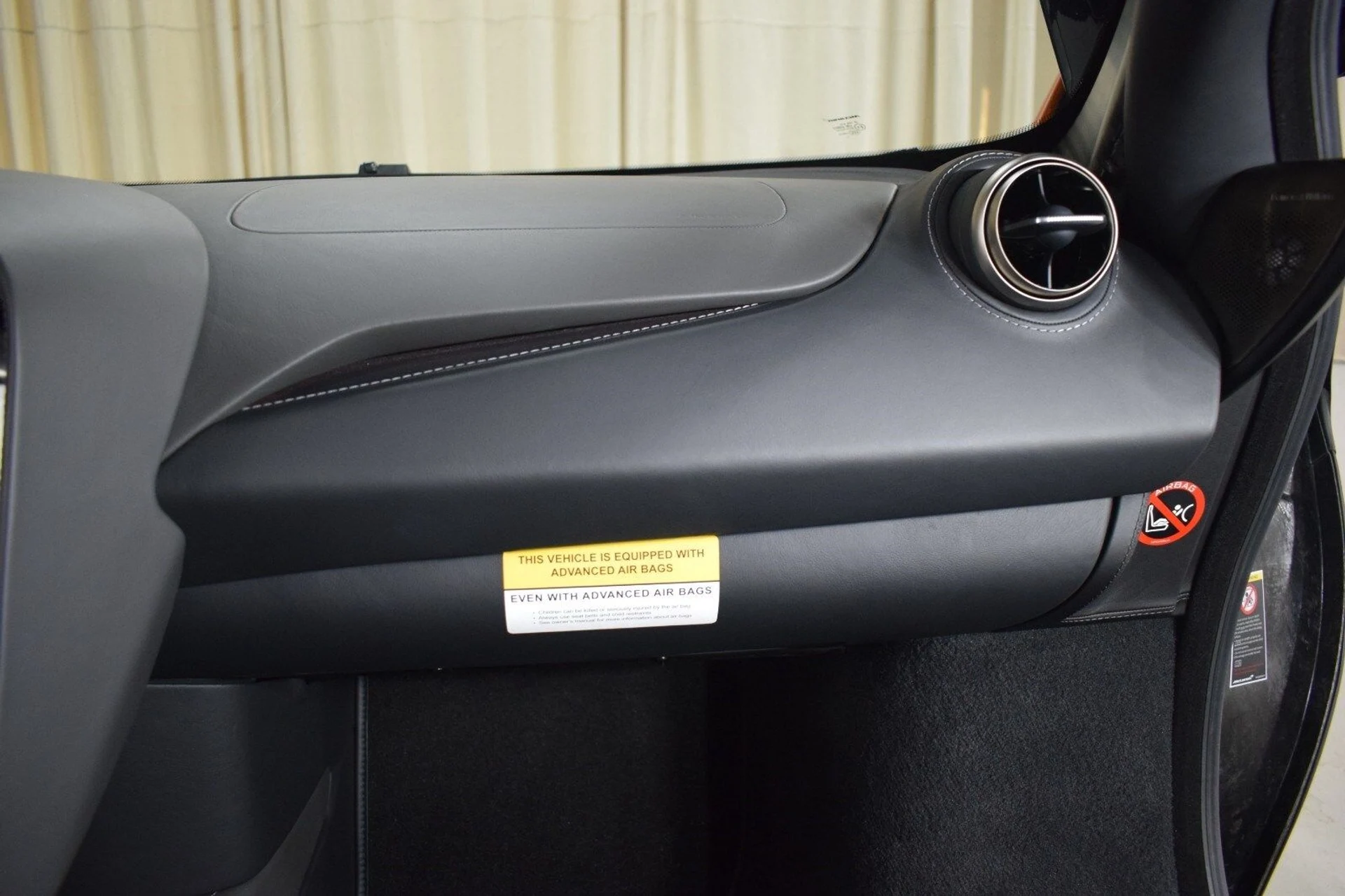 mph021_80303844_204ad49c0cdeb2a0c3e86ce1546ecd57x_bd7c87109a