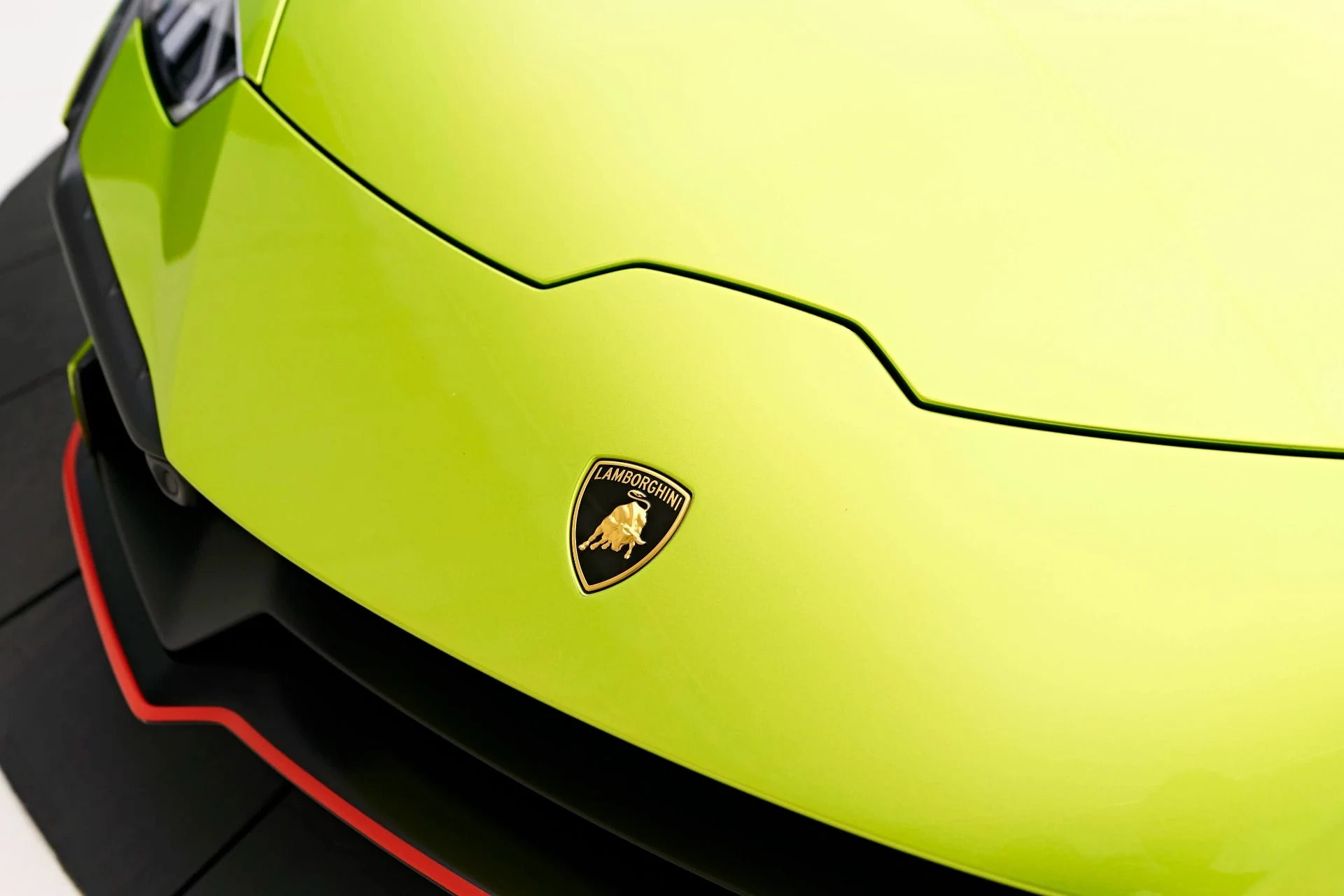 mph021_805025146_Used_2023_Lamborghini_Huracan_Tecnica_Base_1715640571_2c92e2d38a