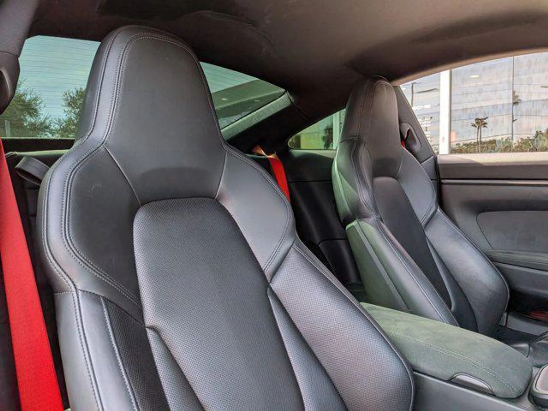 mph021_808016677_Lr_N3lv_CB_2_B_Bk_Sva_rbsr_PIJG_Xh_A_4aa5ee6642