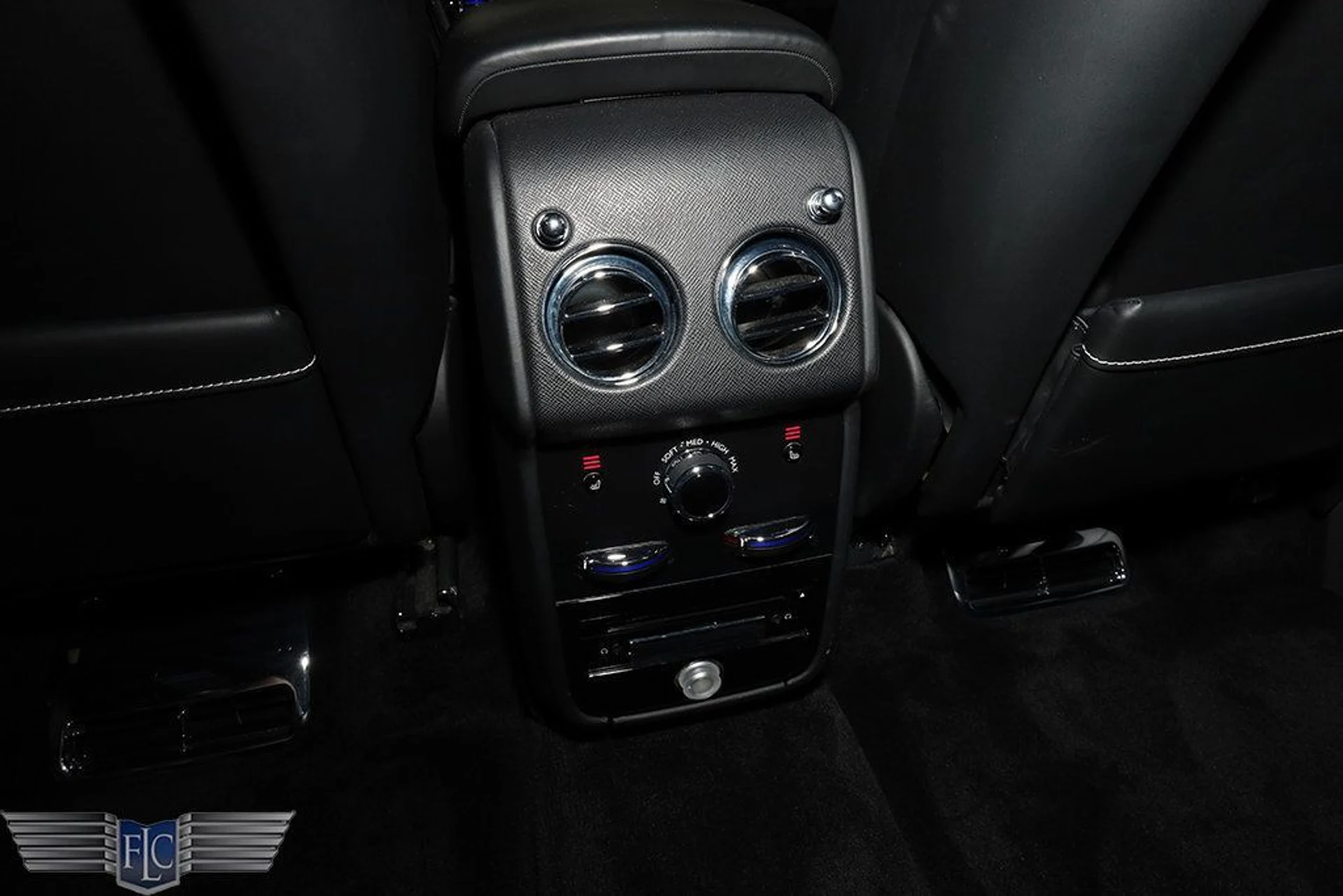 mph021_815400697_used_2019_rolls_royce_cullinan_sportutility_9689_22937203_22_1024_9a179ad6f3