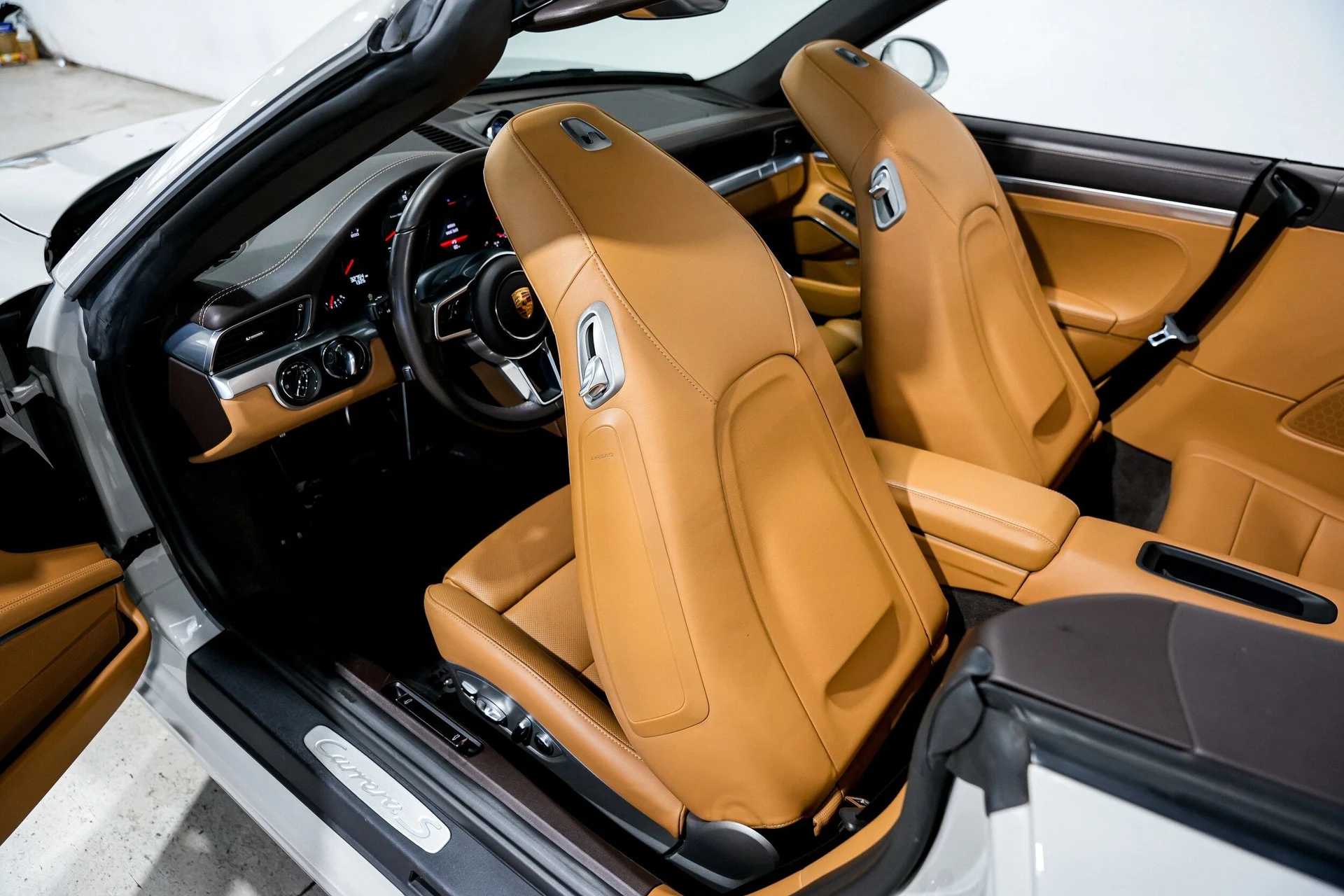 mph021_817824411_ea3307a074e2c429d38ed203283b87e8x_68df0b320d