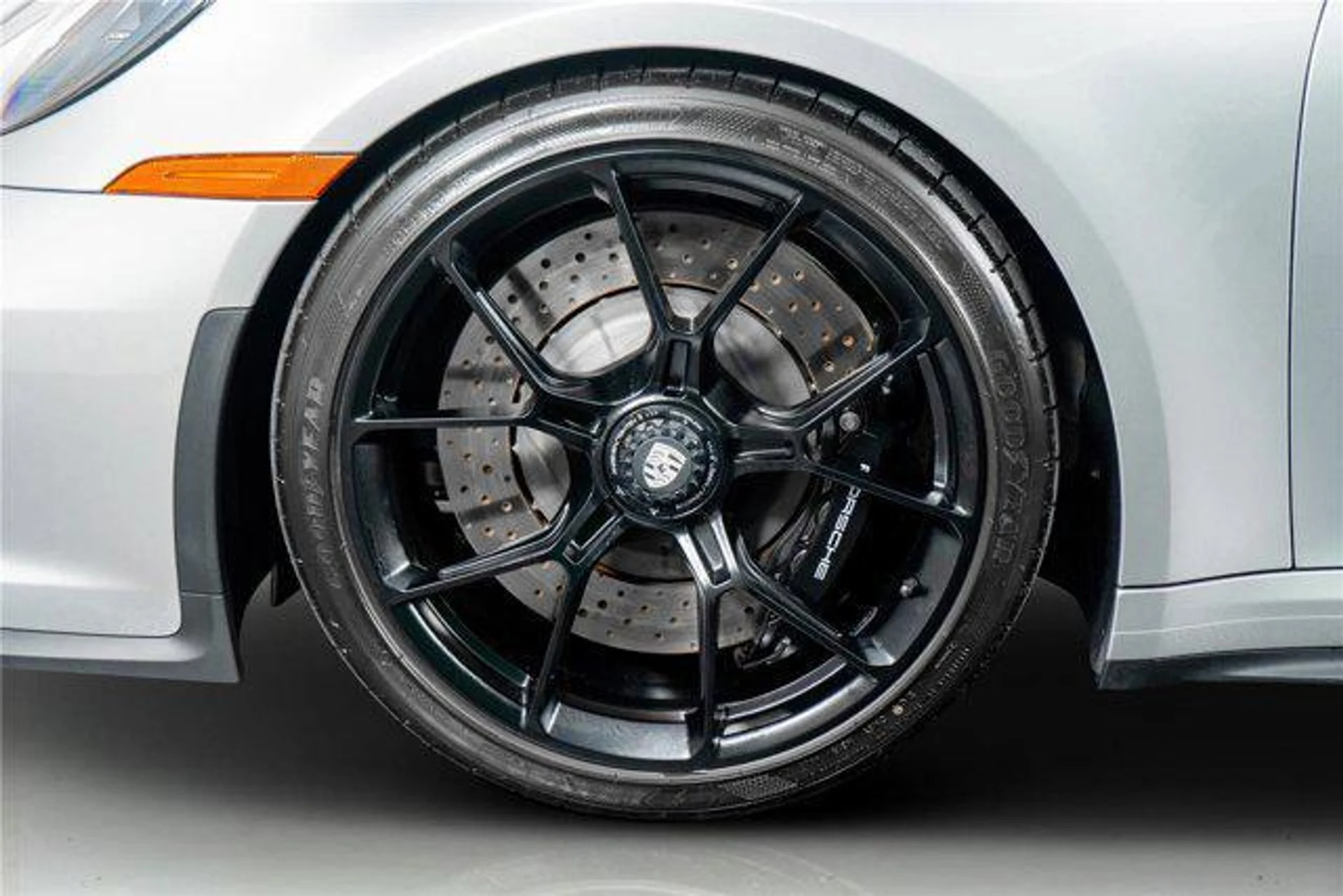 mph021_819835003_wa5_O9hcz51r48amp4_By_Brb1_M_Lsc_f010baf1ee