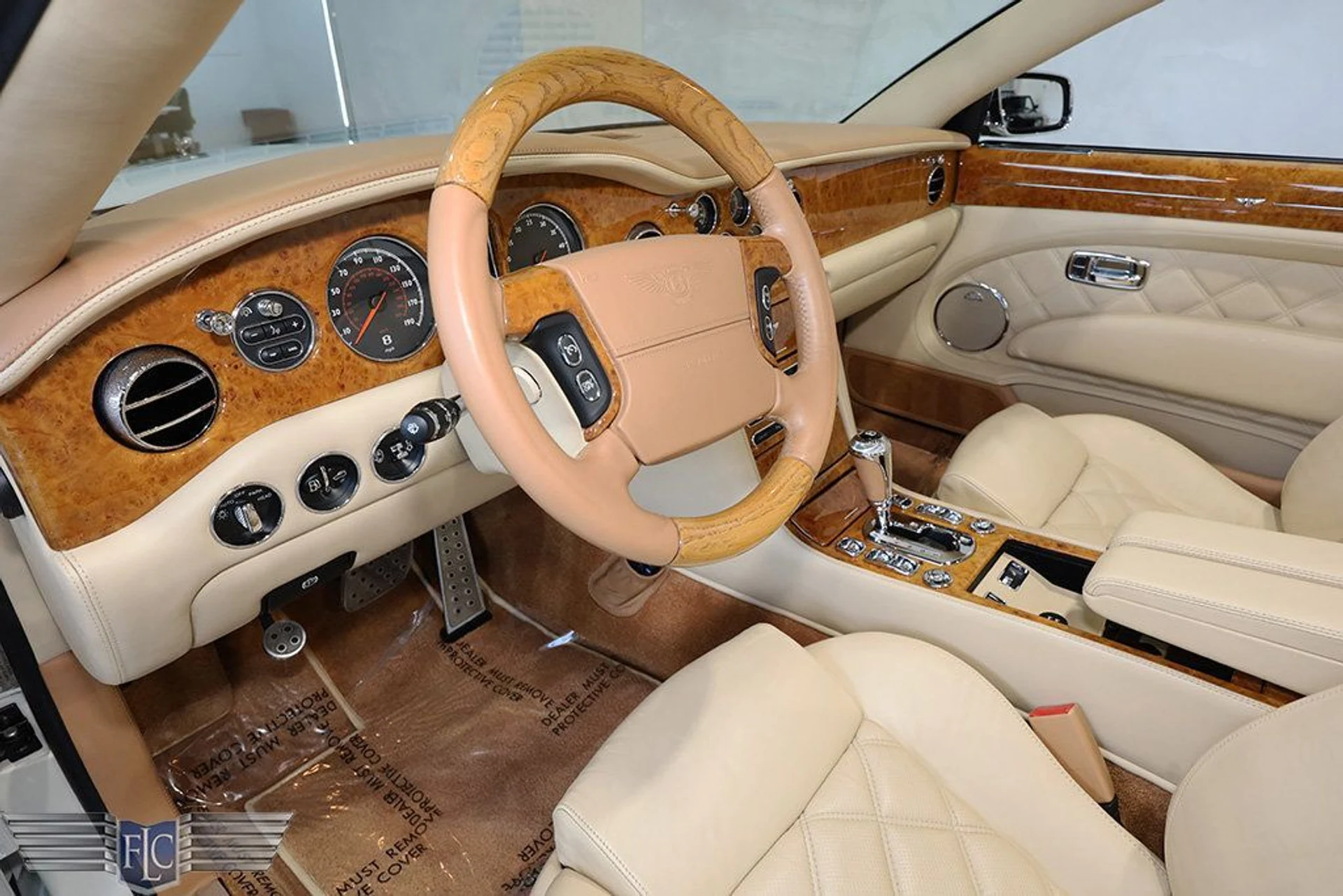 mph021_820217394_used_2010_bentley_azure_tconvertible_9689_22574902_22_1024_4cb880ee21