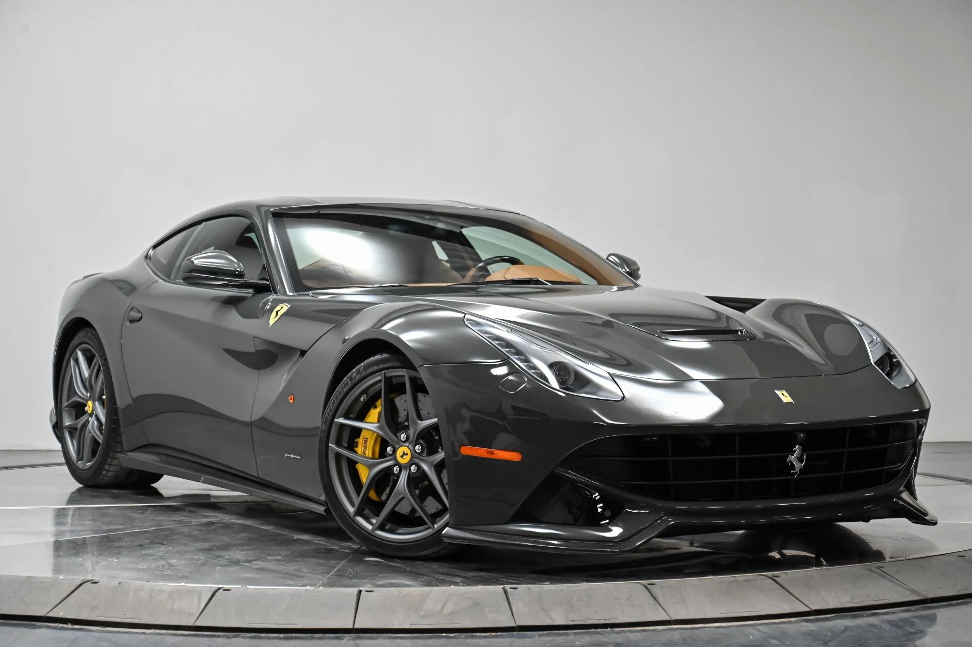 mph021_826051536_Used_2016_Ferrari_F12_Berlinetta_1756933950_8ed0f24cb1