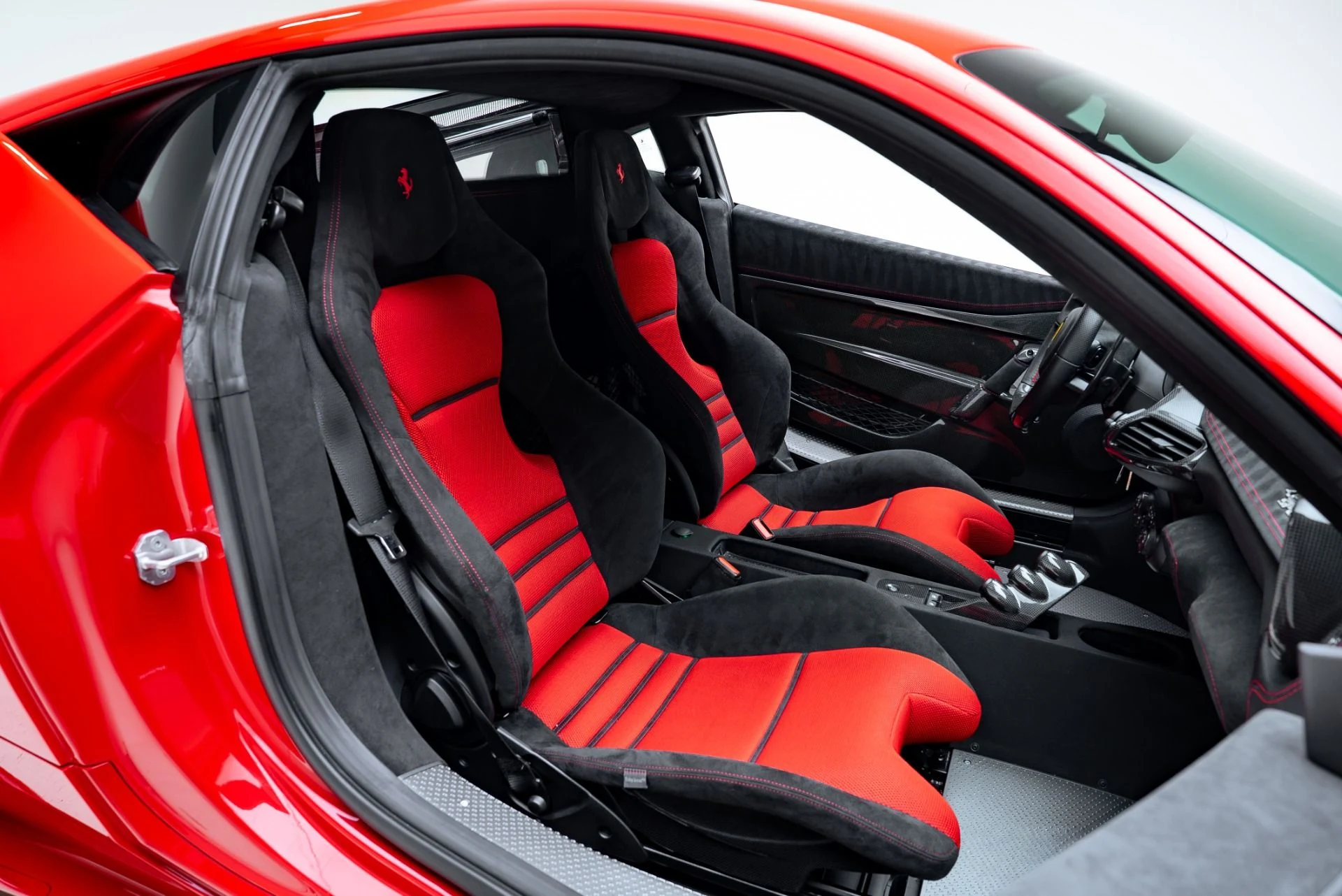 mph021_831251126_Used_2015_Ferrari_458_Speciale_1777334454_e731ed88a7