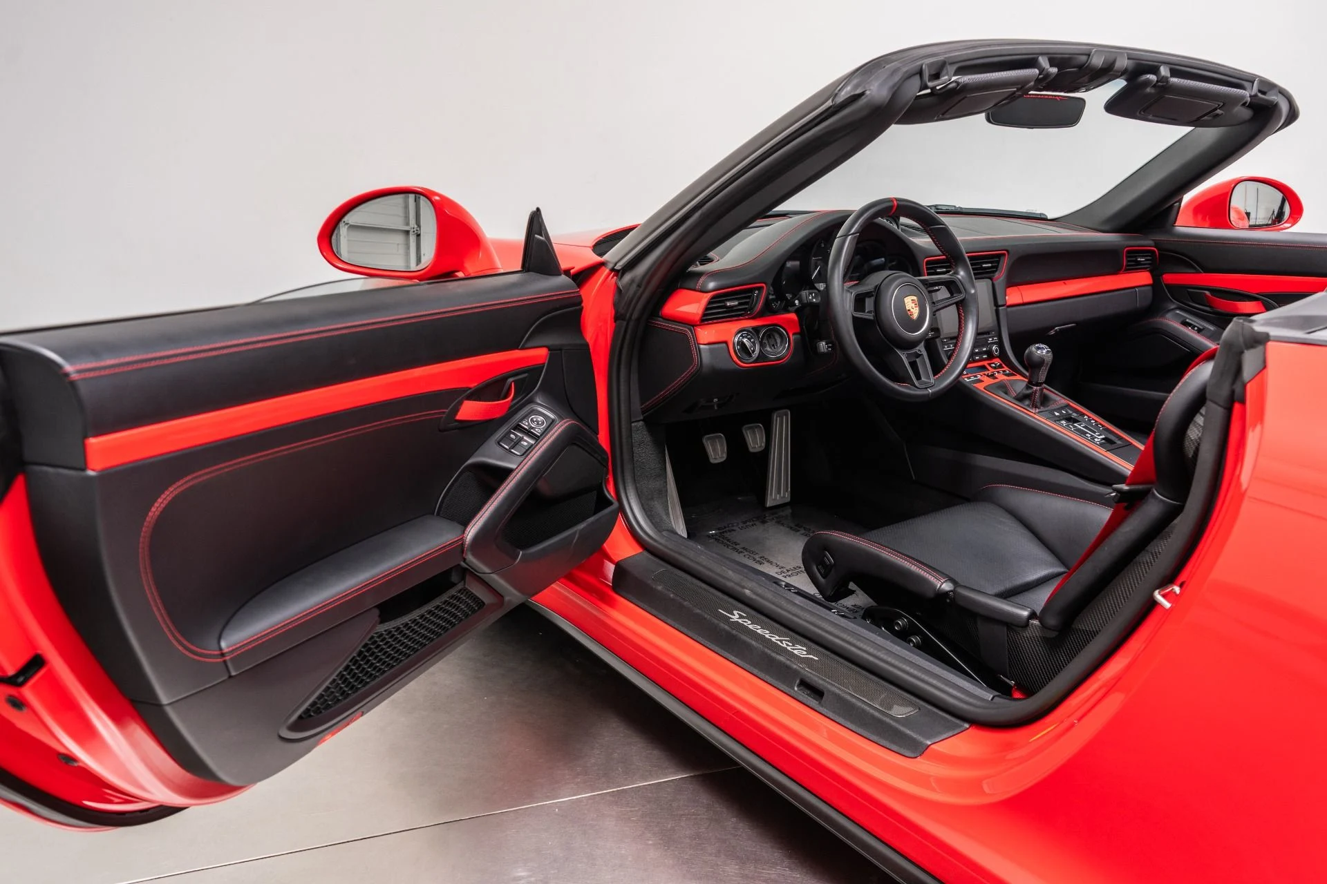 mph021_832782109_Used_2019_Porsche_911_Speedster_1790632203_23832aa38e