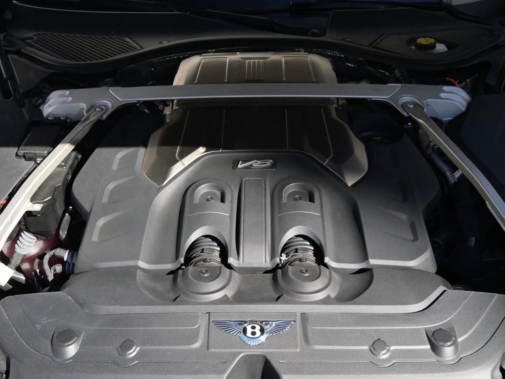 mph021_832801901_bce8cabd6454af3c19bec854df8c695cx_95617e7a6f