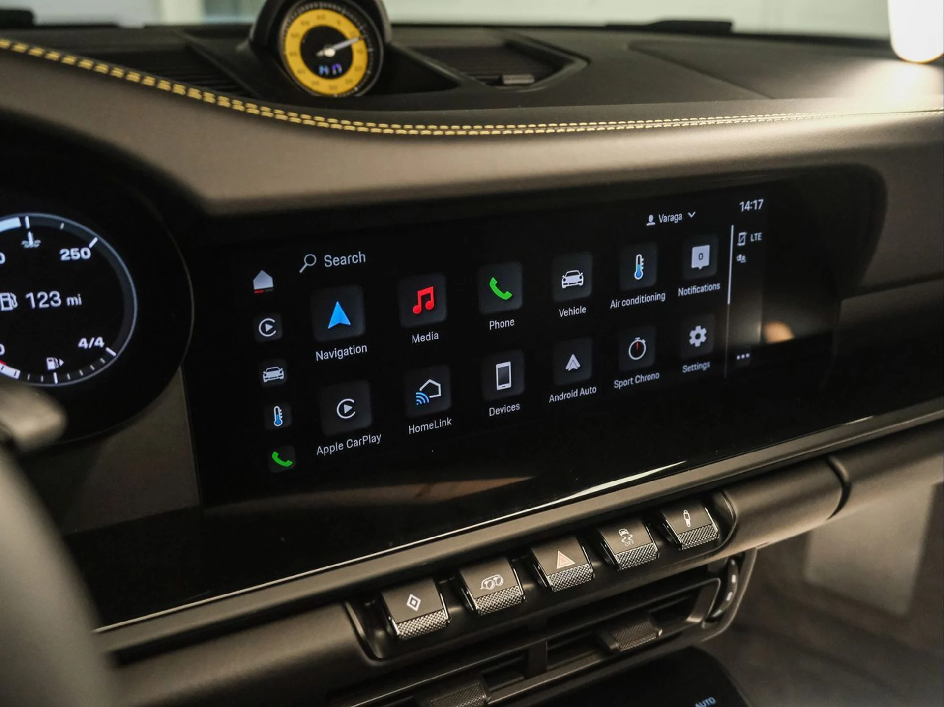 mph021_84261497_c0220c808bc4407882c198bd4d4a25f0_8e63e568ae