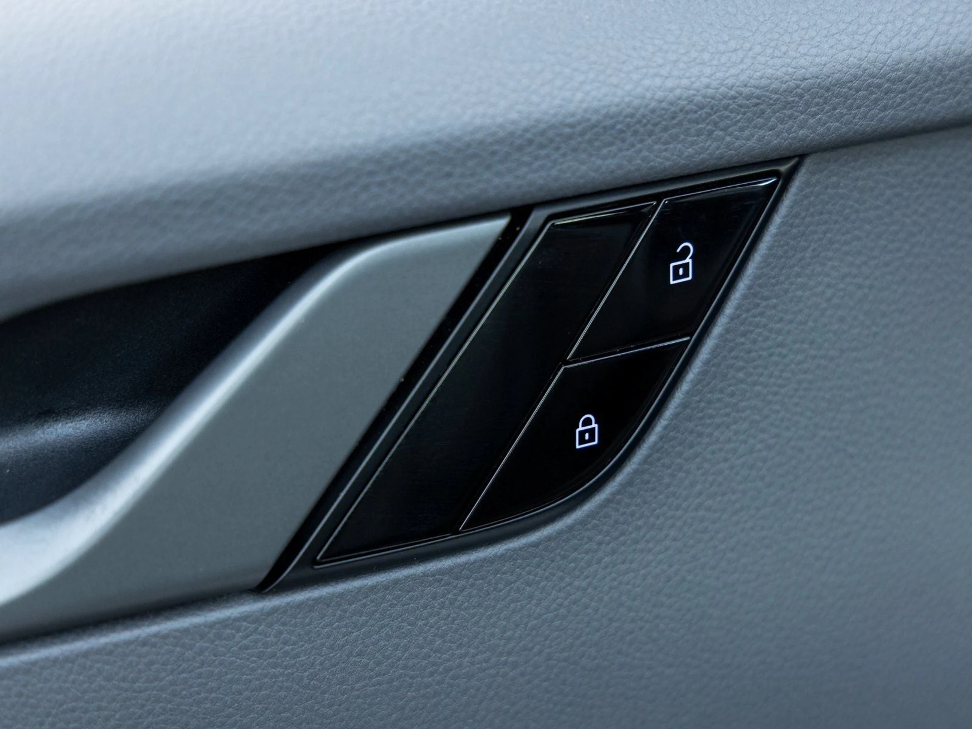 mph021_852196212_22_143e2d2f4c