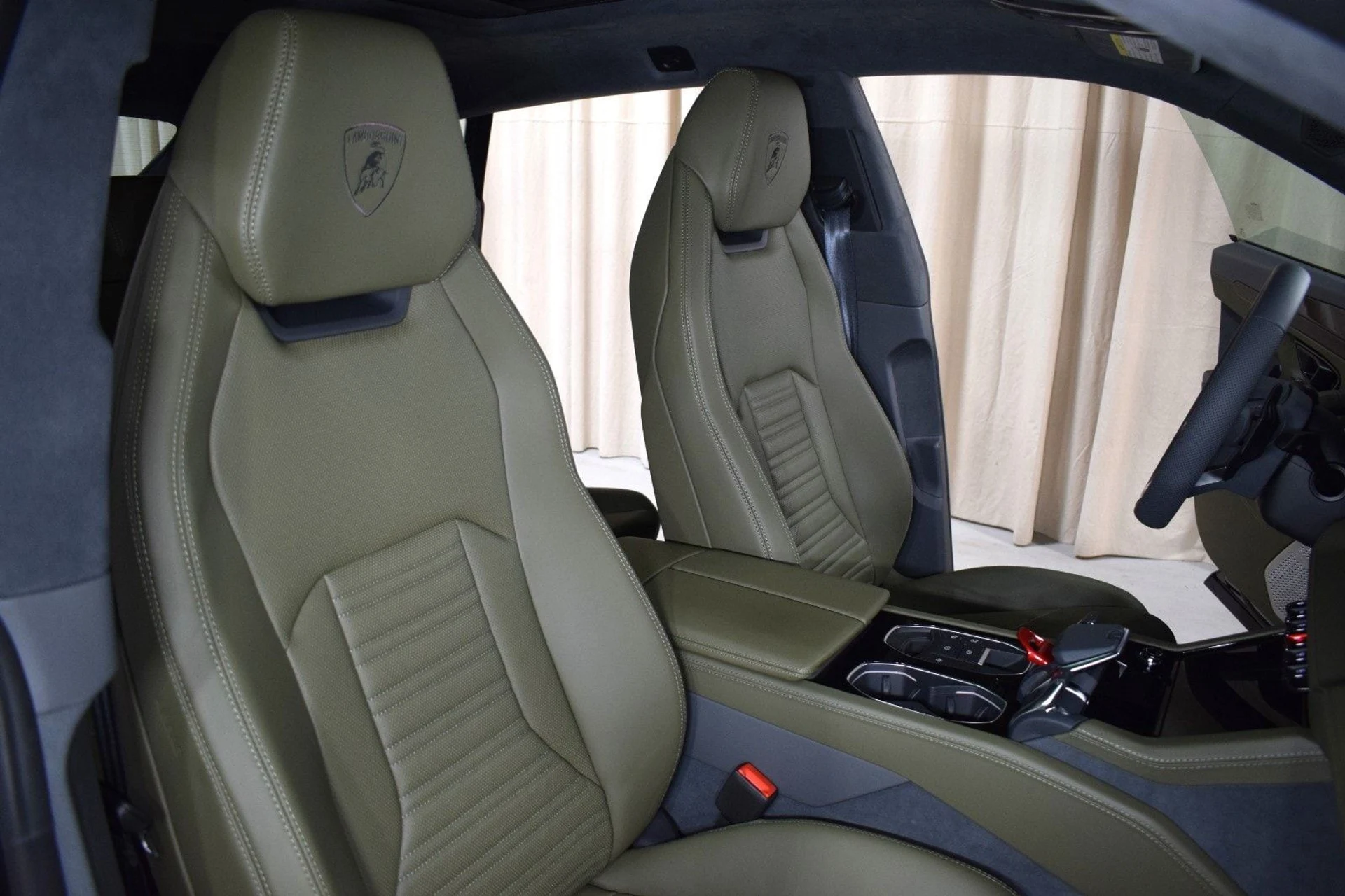 mph021_852647498_144d8108ae3e91e7a496eb9a0f69722cx_e4ea7034d8