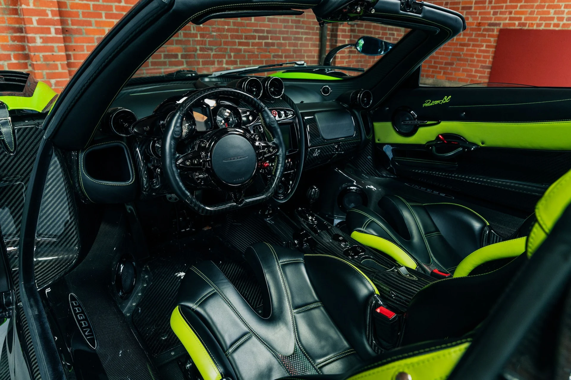 mph021_858984244_6635d66692ac480b89867143312d86ac_db1ed3f5e2