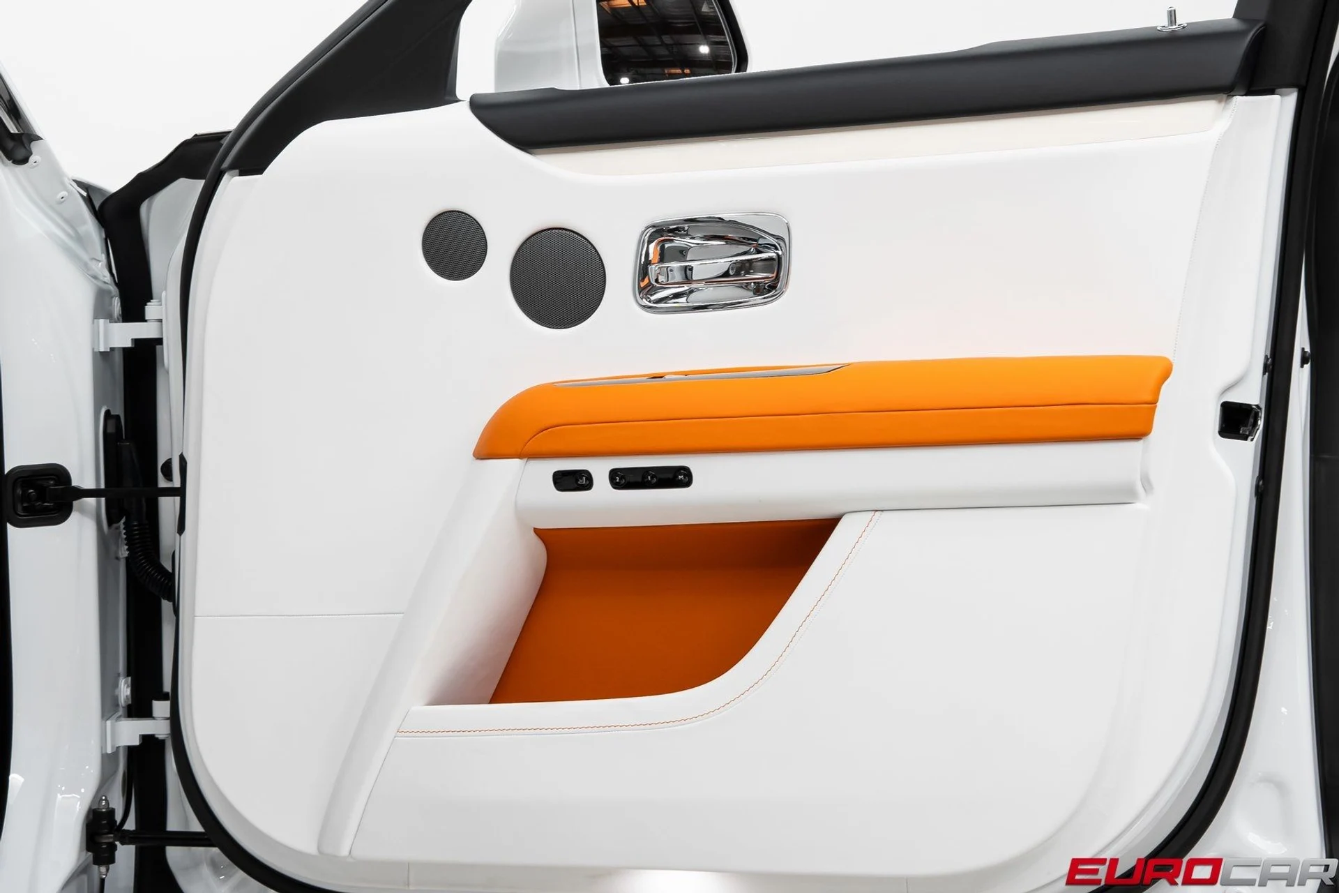 mph021_859601696_image_22_f629a47413