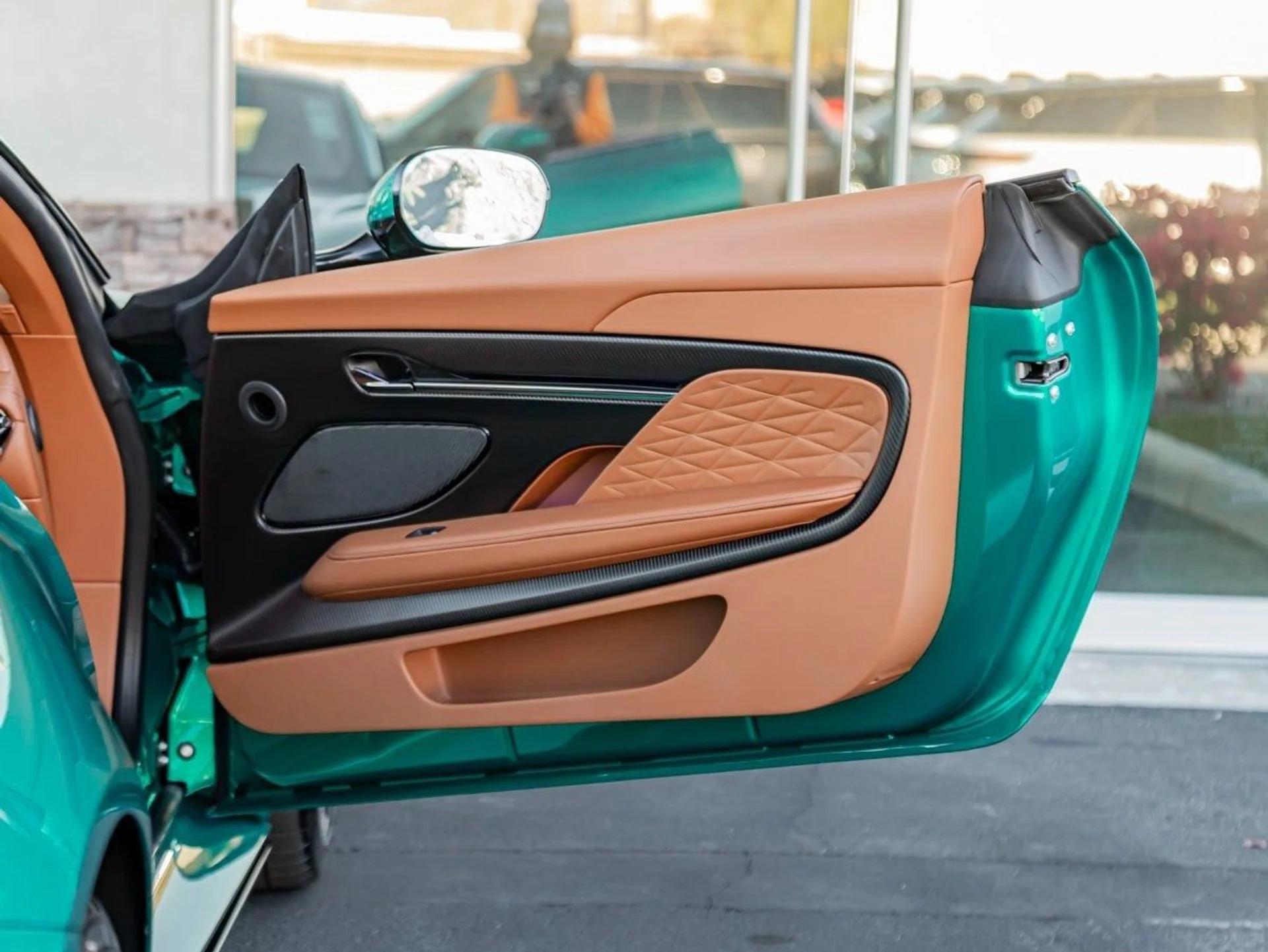 mph021_866163747_22_09f9224b4b