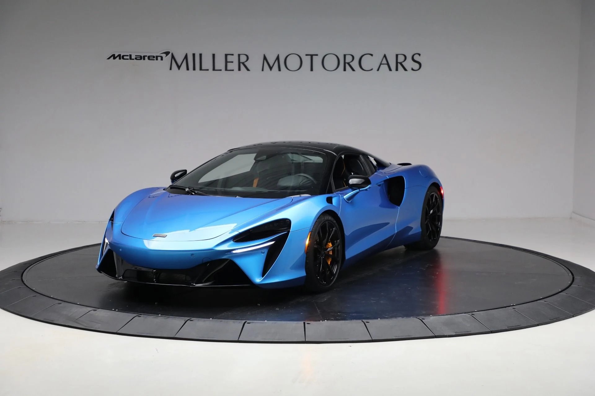 mph021_866841824_New_2025_Mc_Laren_Artura_Spider_Tech_Lux_e48463328f