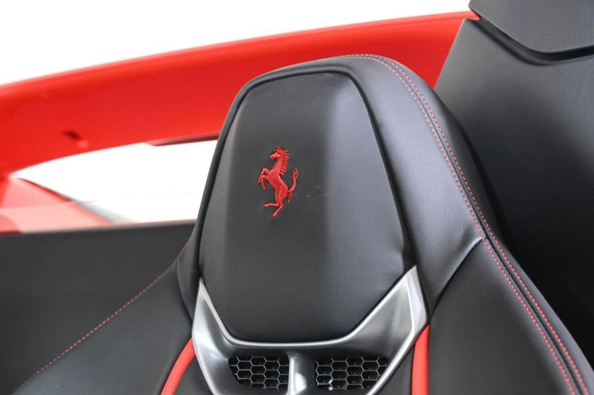 mph021_871384216_7a386bc5364d498db6234e66736761fa_b622314579