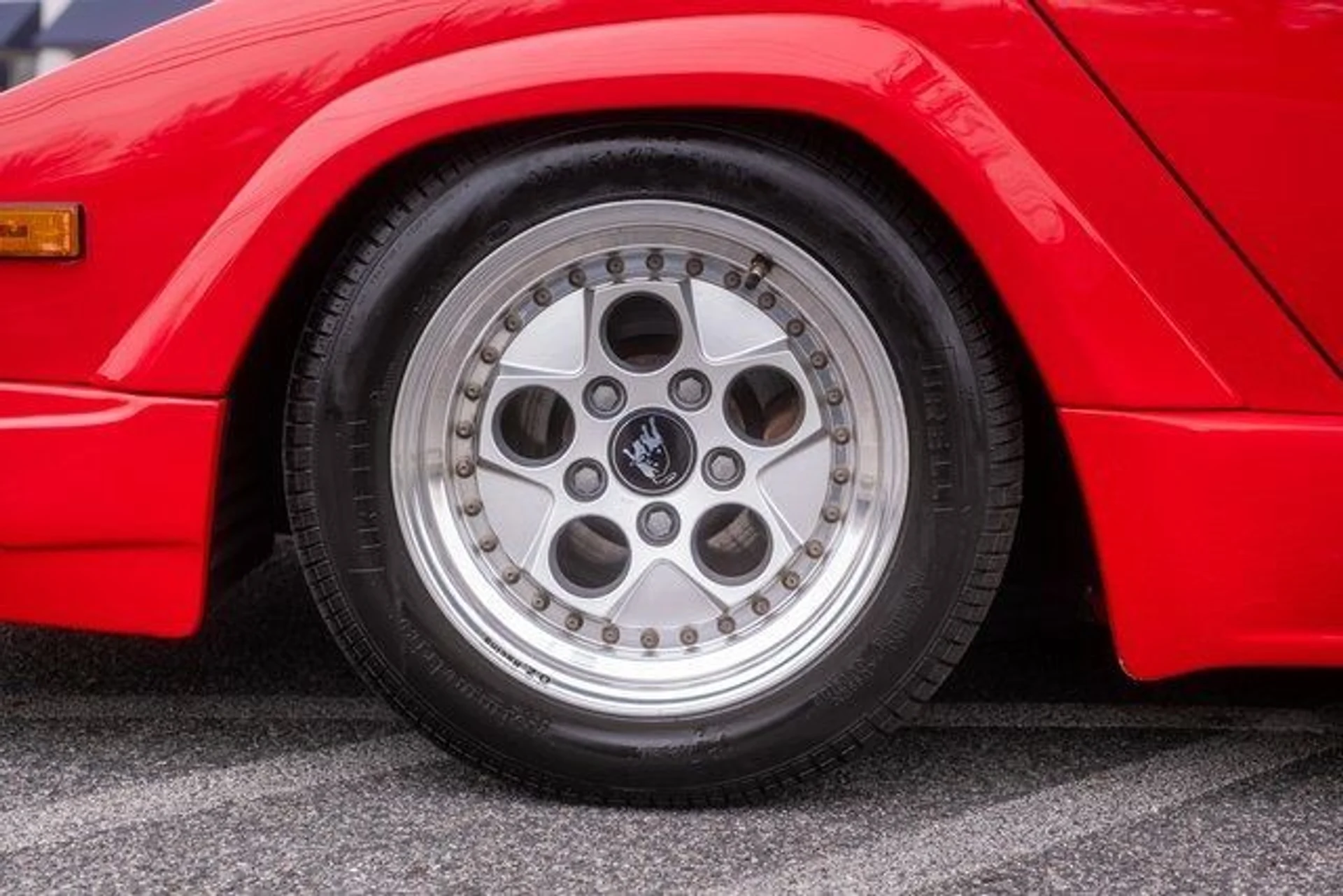 mph021_875433849_fe641337a75e6dcf58817dcbec724b24_9305308091