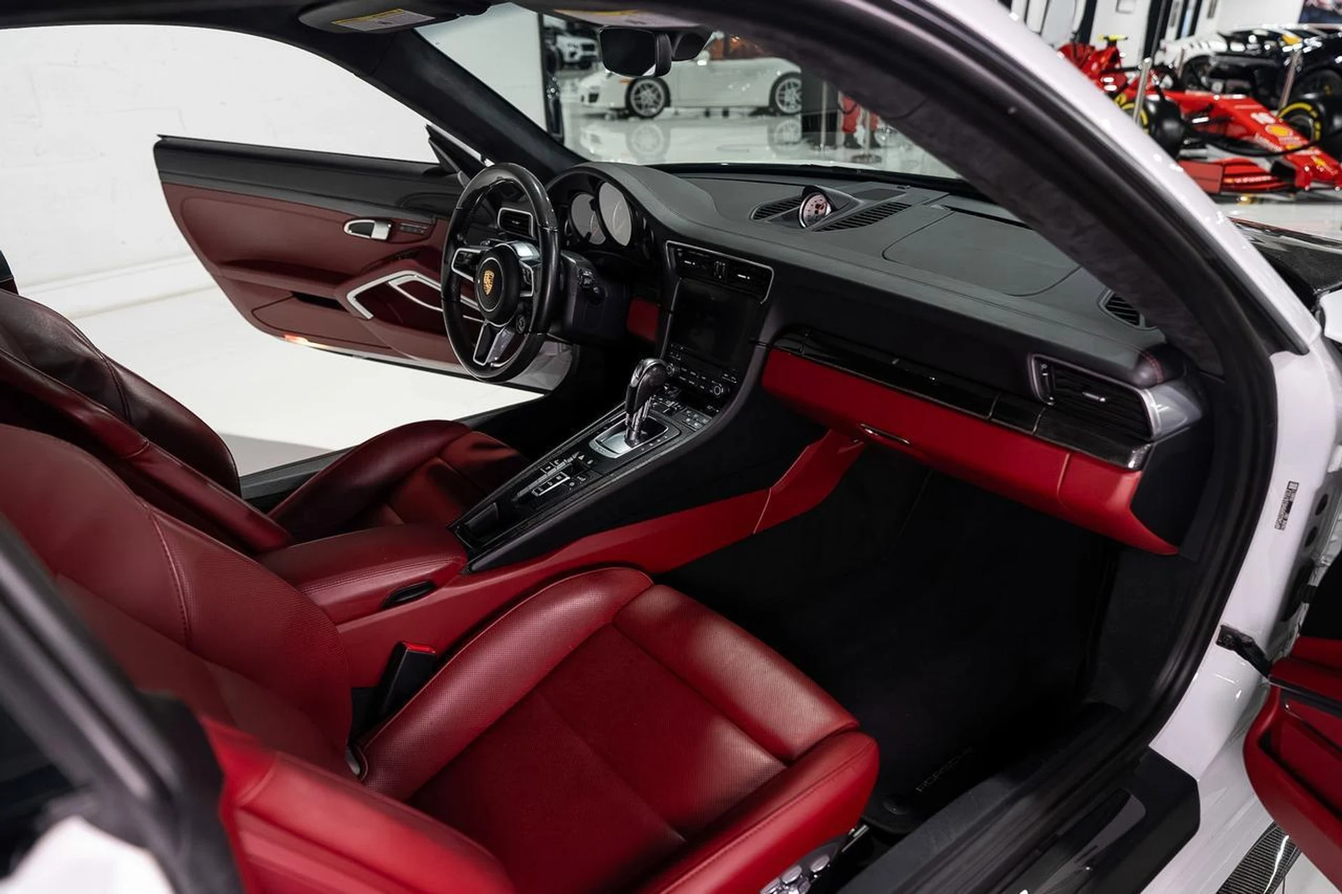 mph021_877341327_d68f5f52a98b463537ff7e6ae621ca7f_0623243a2f