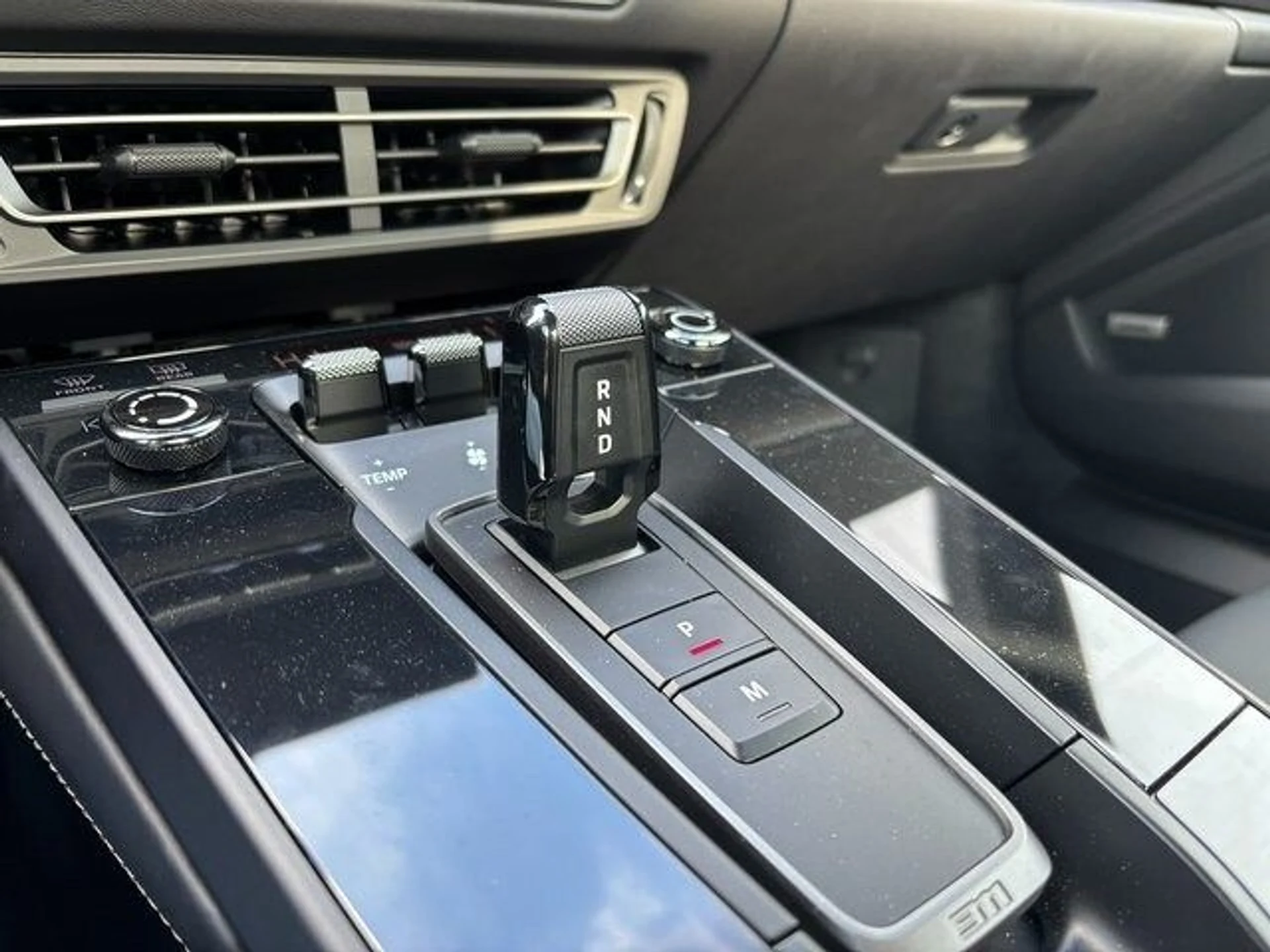 mph021_878023699_c58b18ff50cb0f4967c6ec7585b5694ax_8f2e600577