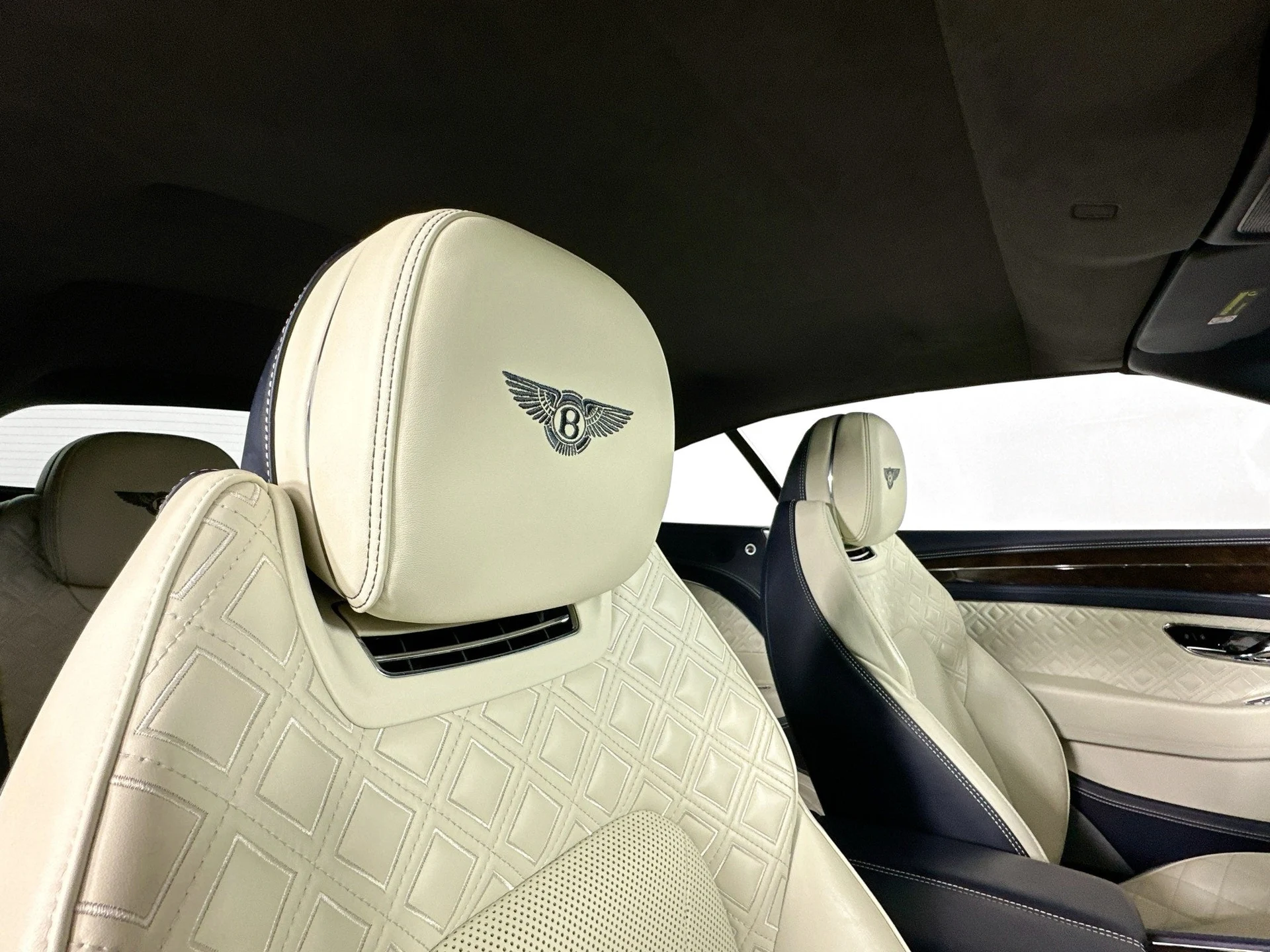 mph021_87993527_22_4c8e31f75c