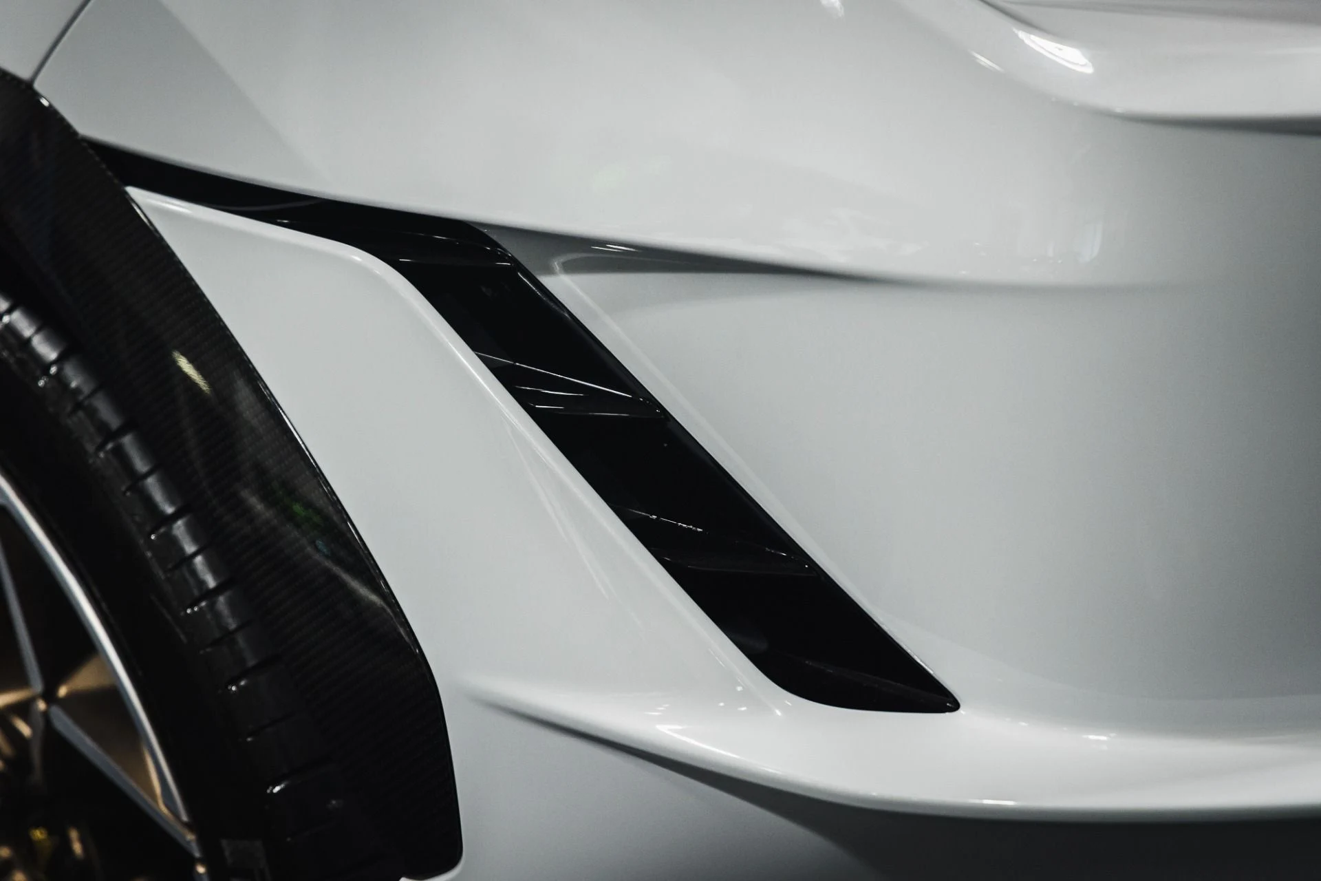 mph021_880939744_Used_2023_Lamborghini_Urus_Performante_1775866917_7dd54308a6