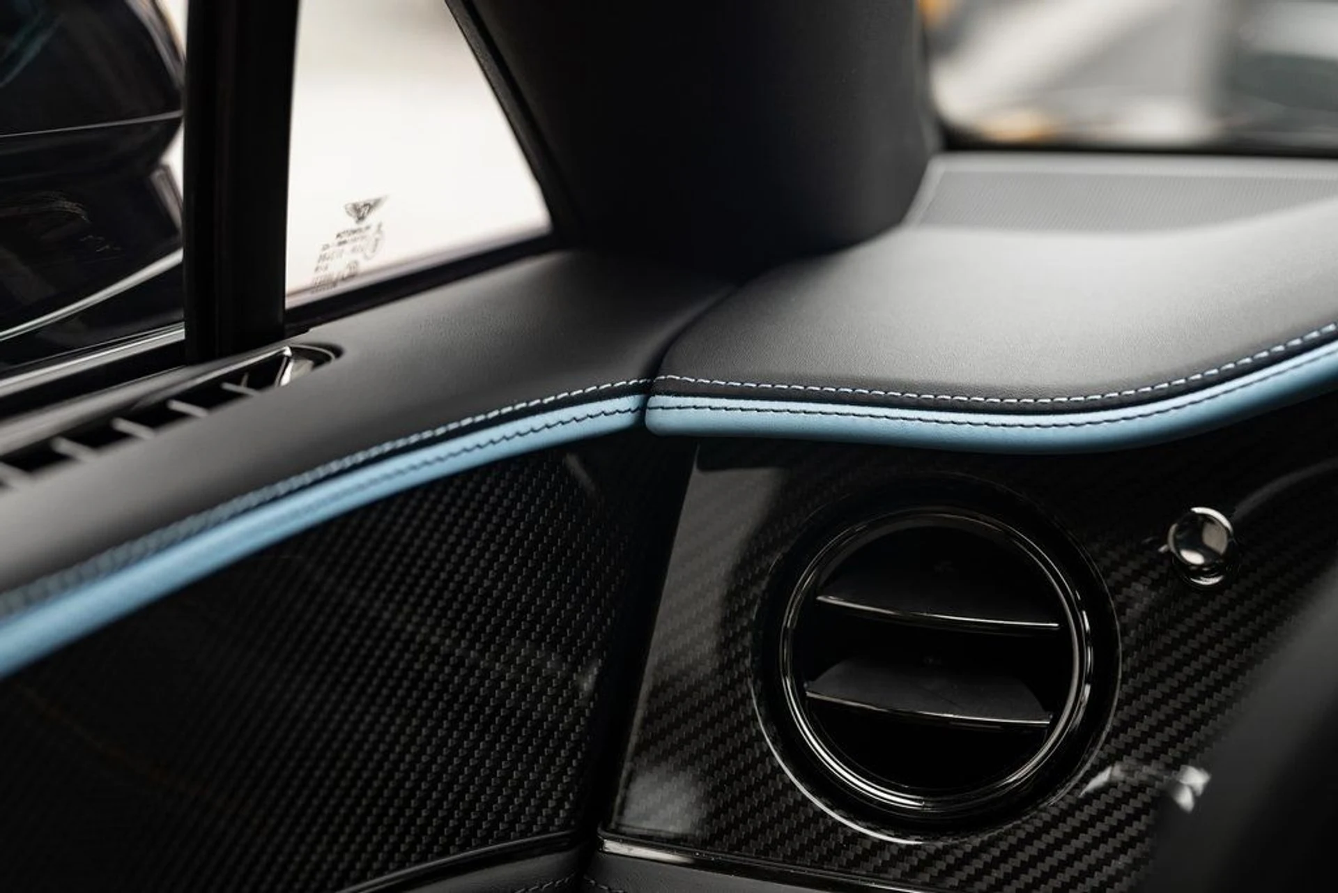 mph021_890182887_0e1e179faf1986bbe2ee2e431918bd03x_8e86dfeb16