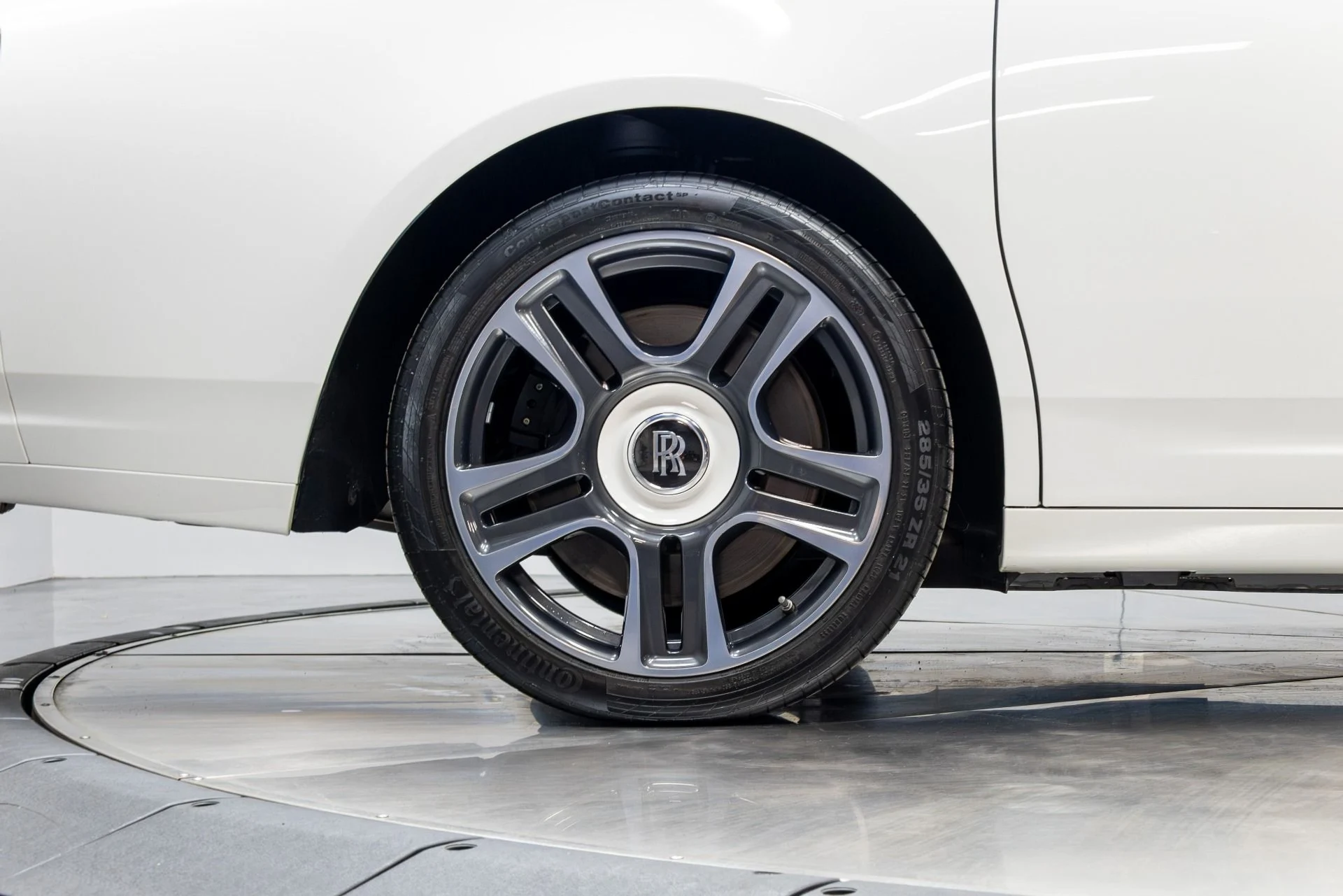 mph021_895557006_Used_2016_Rolls_Royce_Ghost_1775019332_e2ffb1b7a8