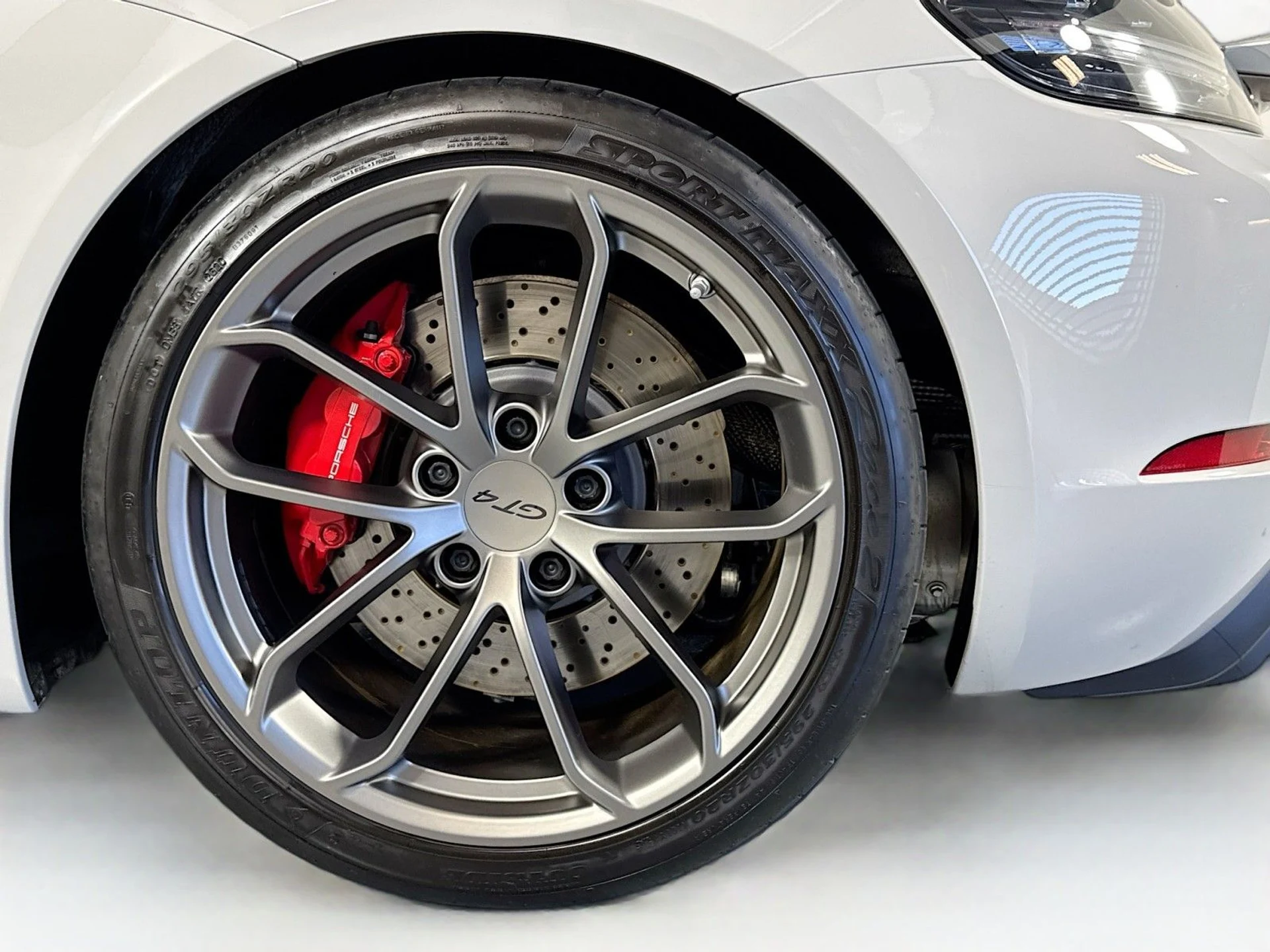 mph021_910002333_60b03772d512bb2c978365e6f4e0ea86_435849dd7e