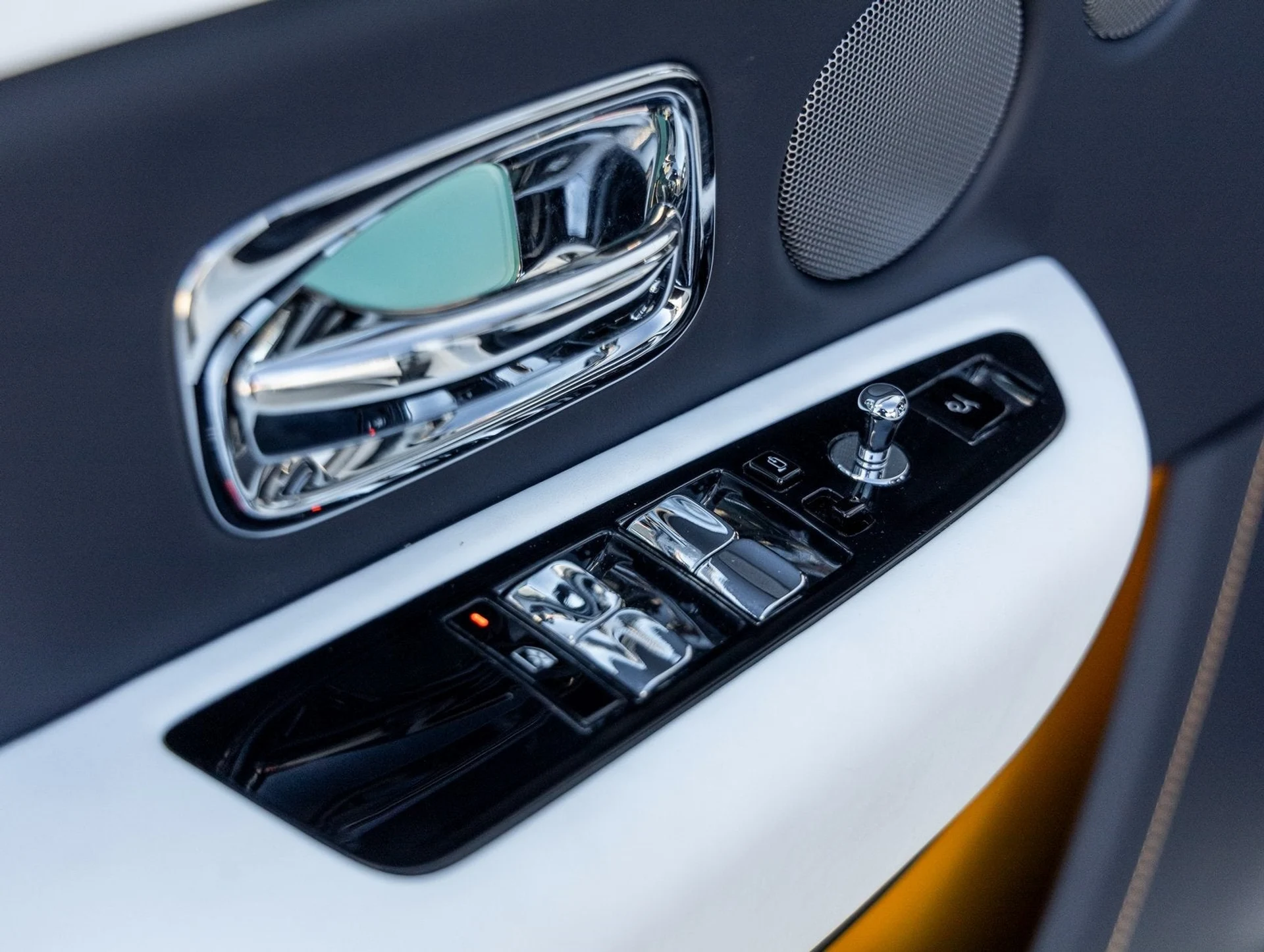 mph021_912758685_22_194813b46f