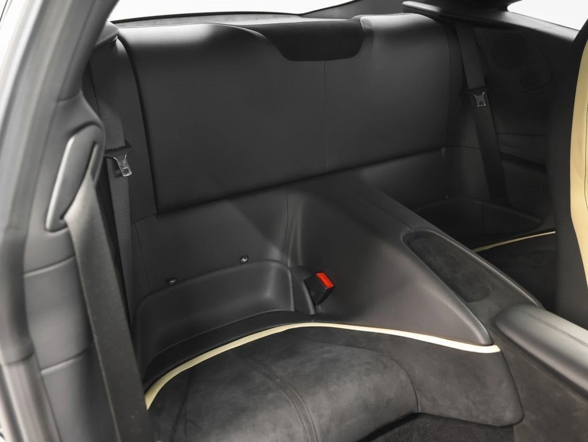 mph021_913363260_22_7cb17079c2