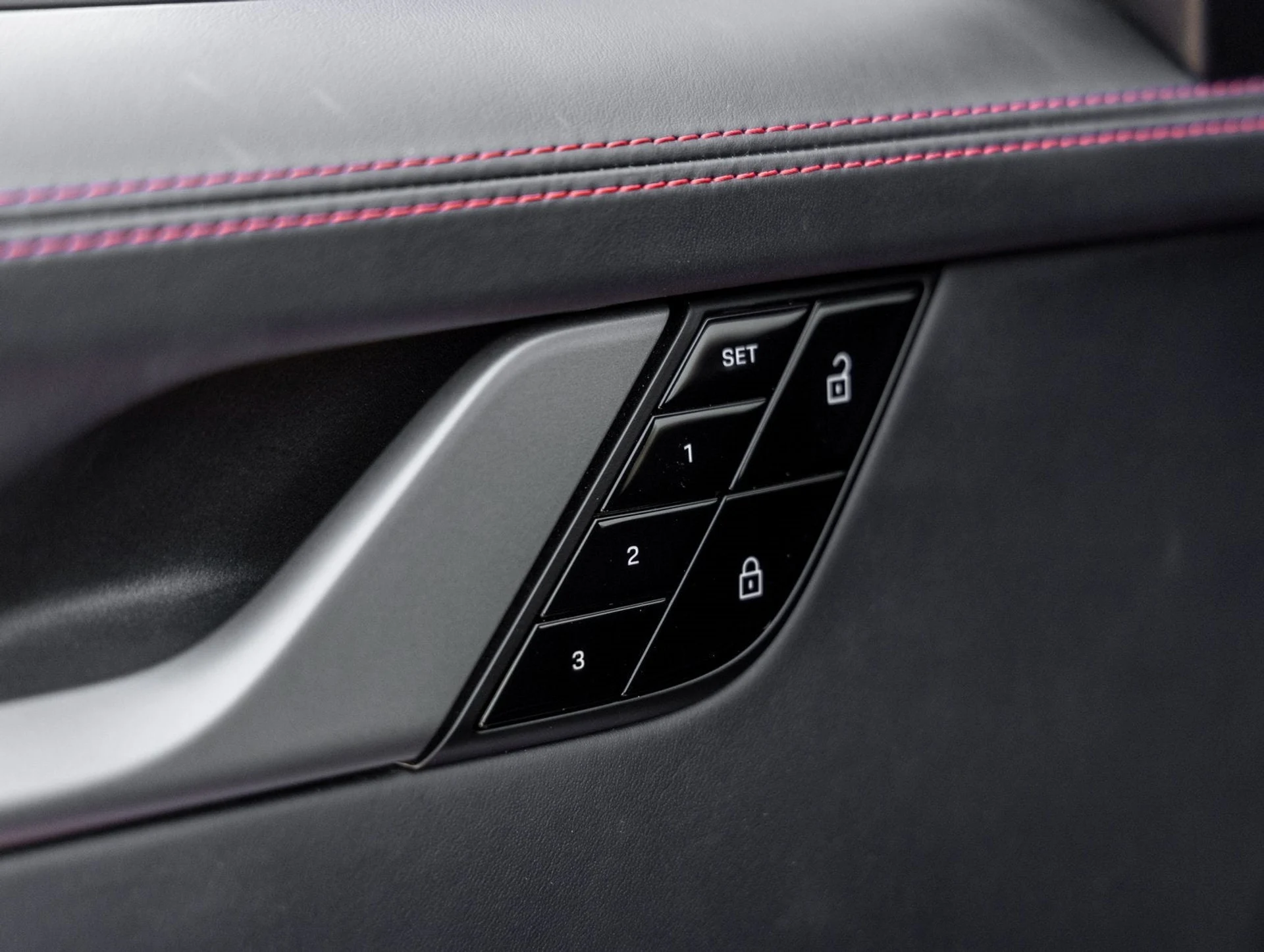 mph021_914695279_22_dacb928c61