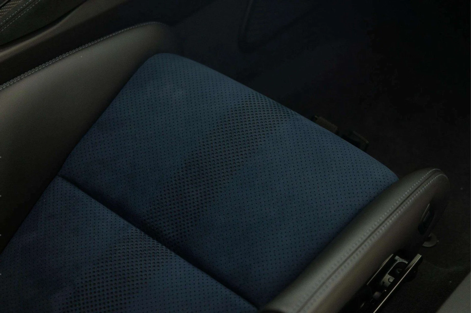 mph021_915855910_image_22_fe26f1e86d