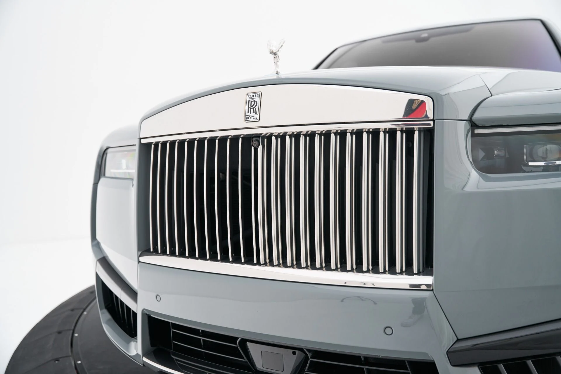 mph021_920021526_Used_2025_Rolls_Royce_Cullinan_Base_1792628391_9d67cbbc54