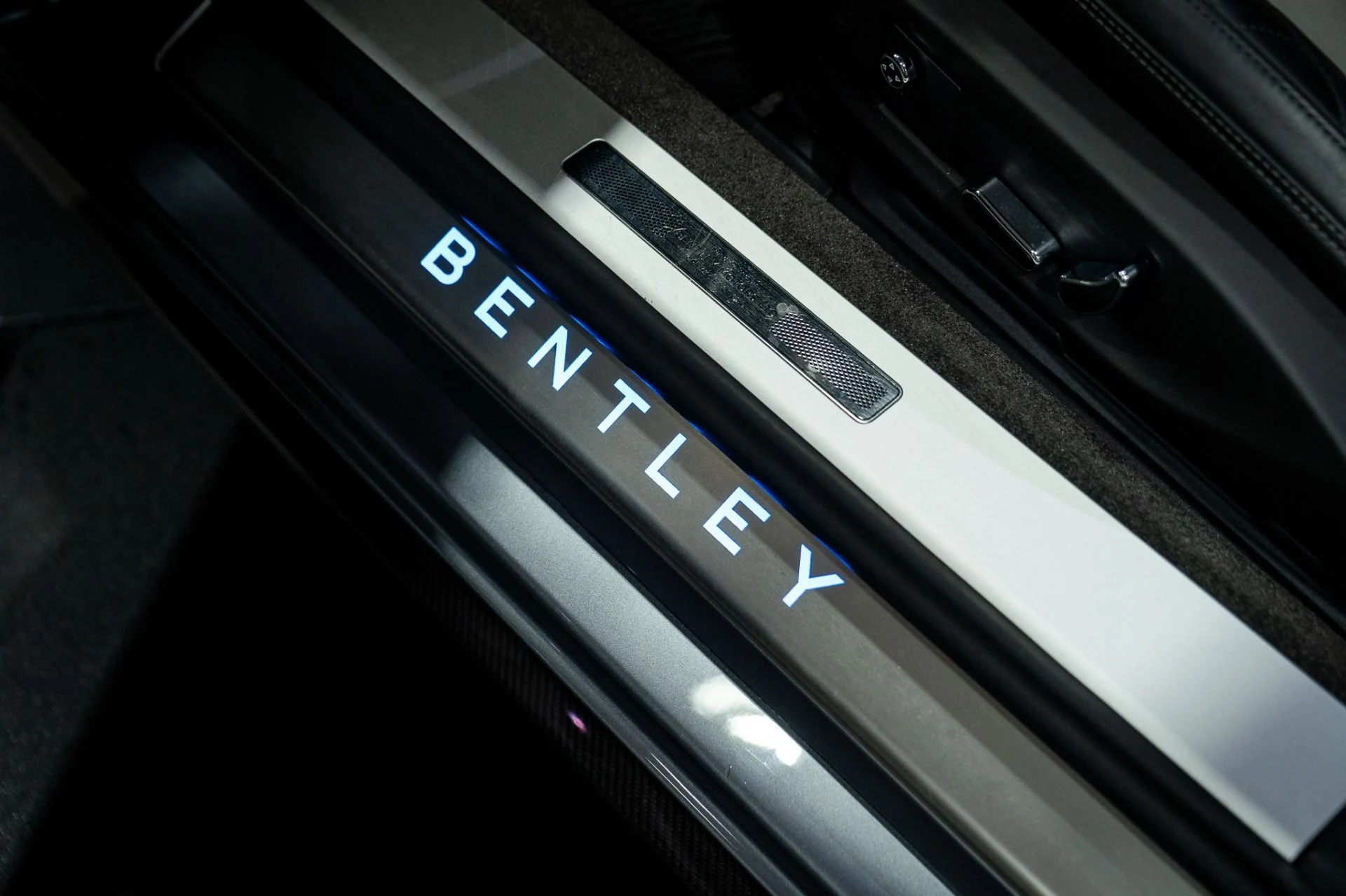 mph021_926321069_Used_2022_Bentley_Continental_GT_V8_1769449336_00865907b6