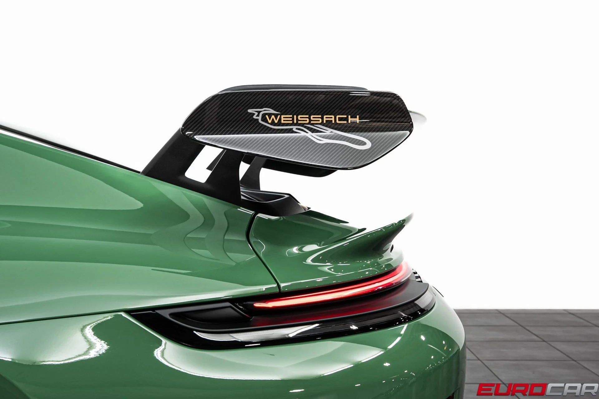 mph021_931585847_image_22_7152f84c6d