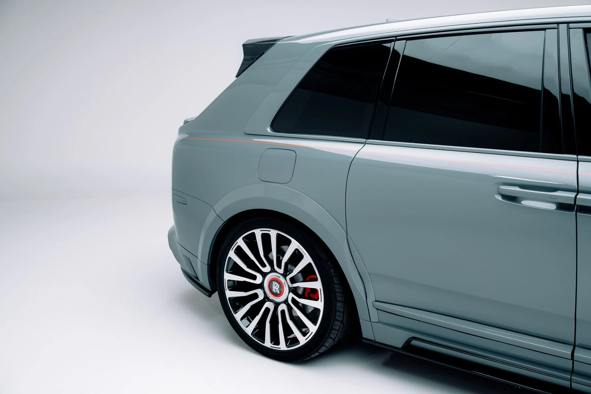 mph021_940449924_Used_2020_Rolls_Royce_Cullinan_1764611808_c1a062bb78