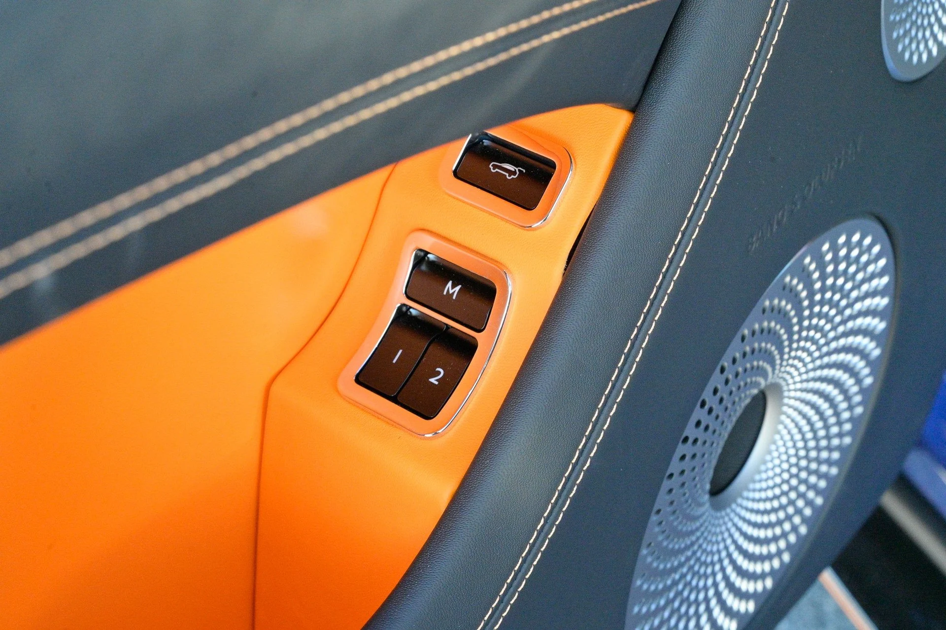 mph021_955101640_6d09c69292384a5f8c7d28c752def5ed_7e54379d13