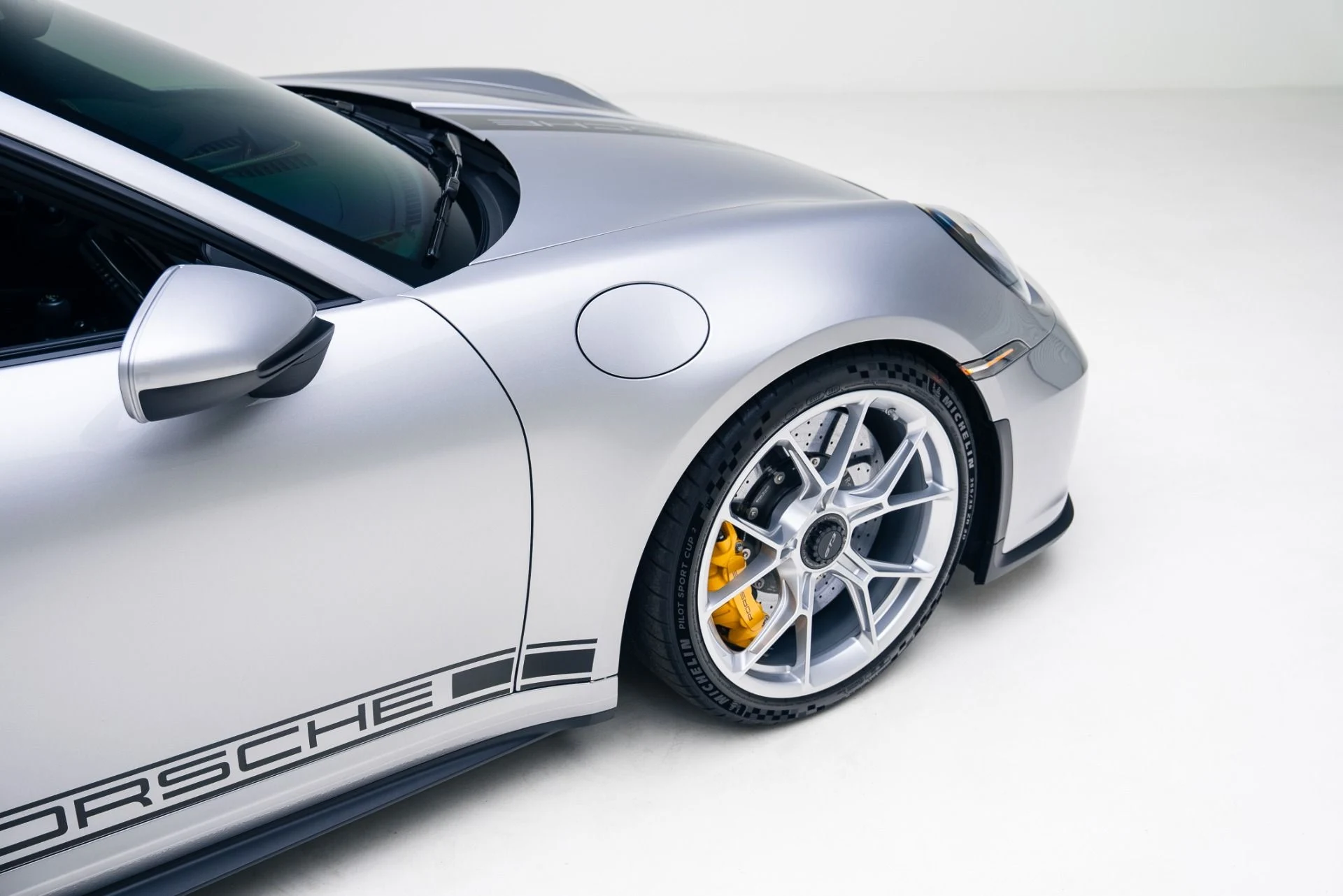 mph021_956912844_Used_2022_Porsche_911_GT_3_1766184698_2baaf9f6ab