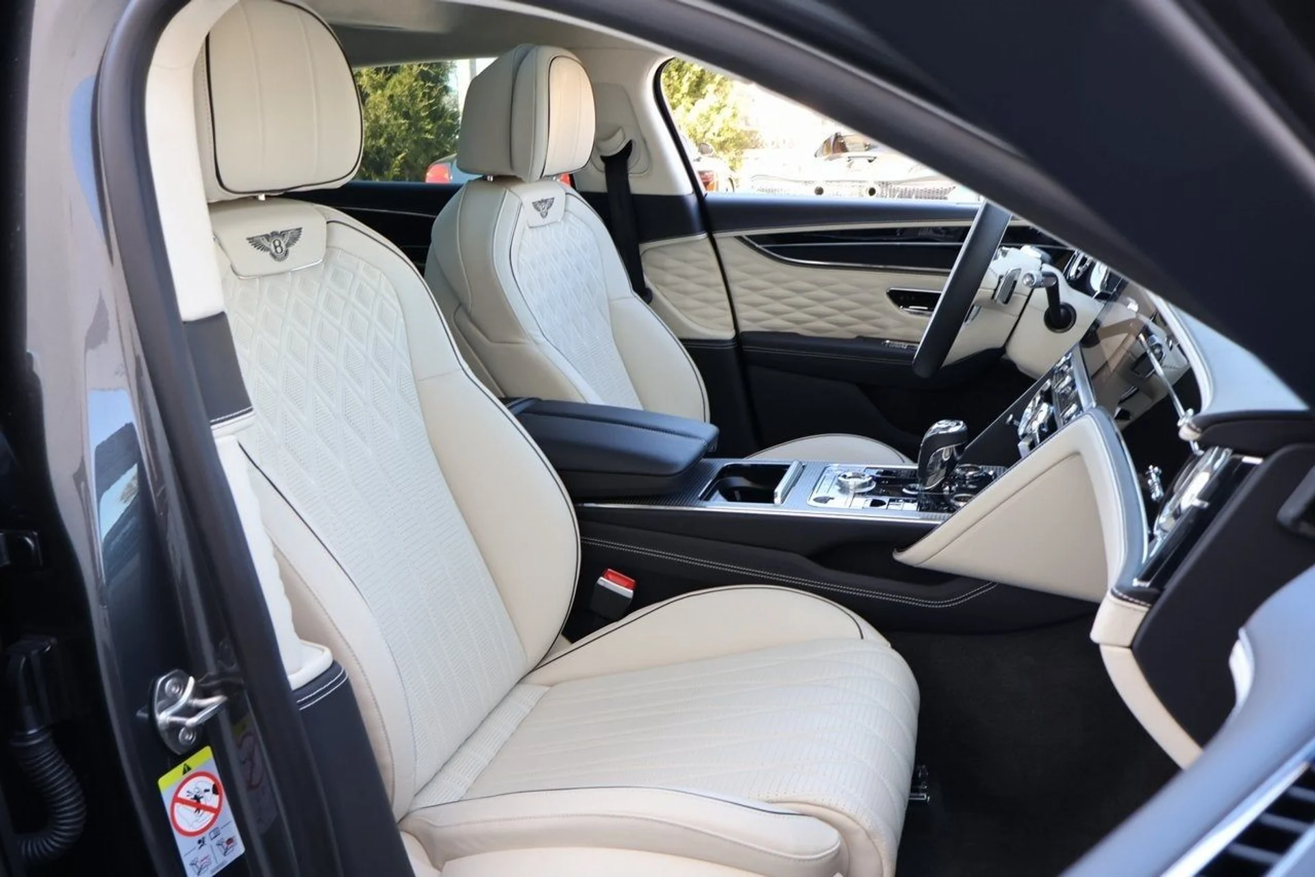 mph021_957937909_22_1da639d942