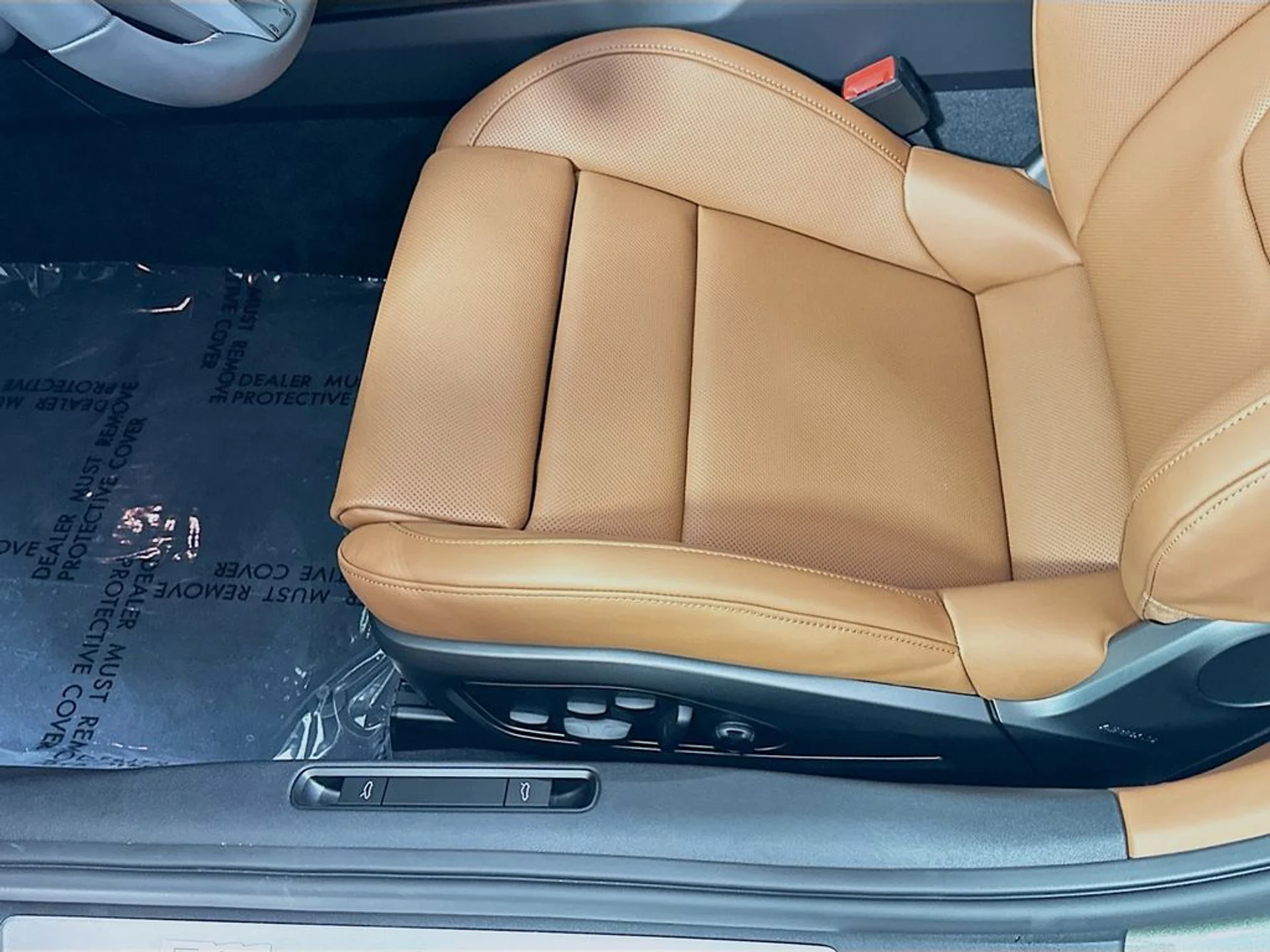 mph021_961019966_53821952b88f911d4d9c2407958efc40x_cdc440b136