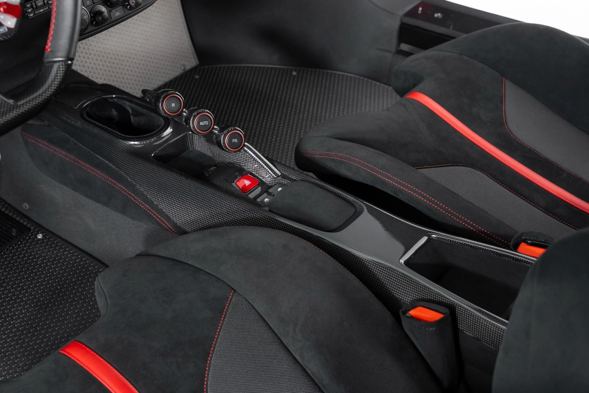 mph021_961221735_Used_2019_Ferrari_488_Pista_1760379304_d1b0ca184d