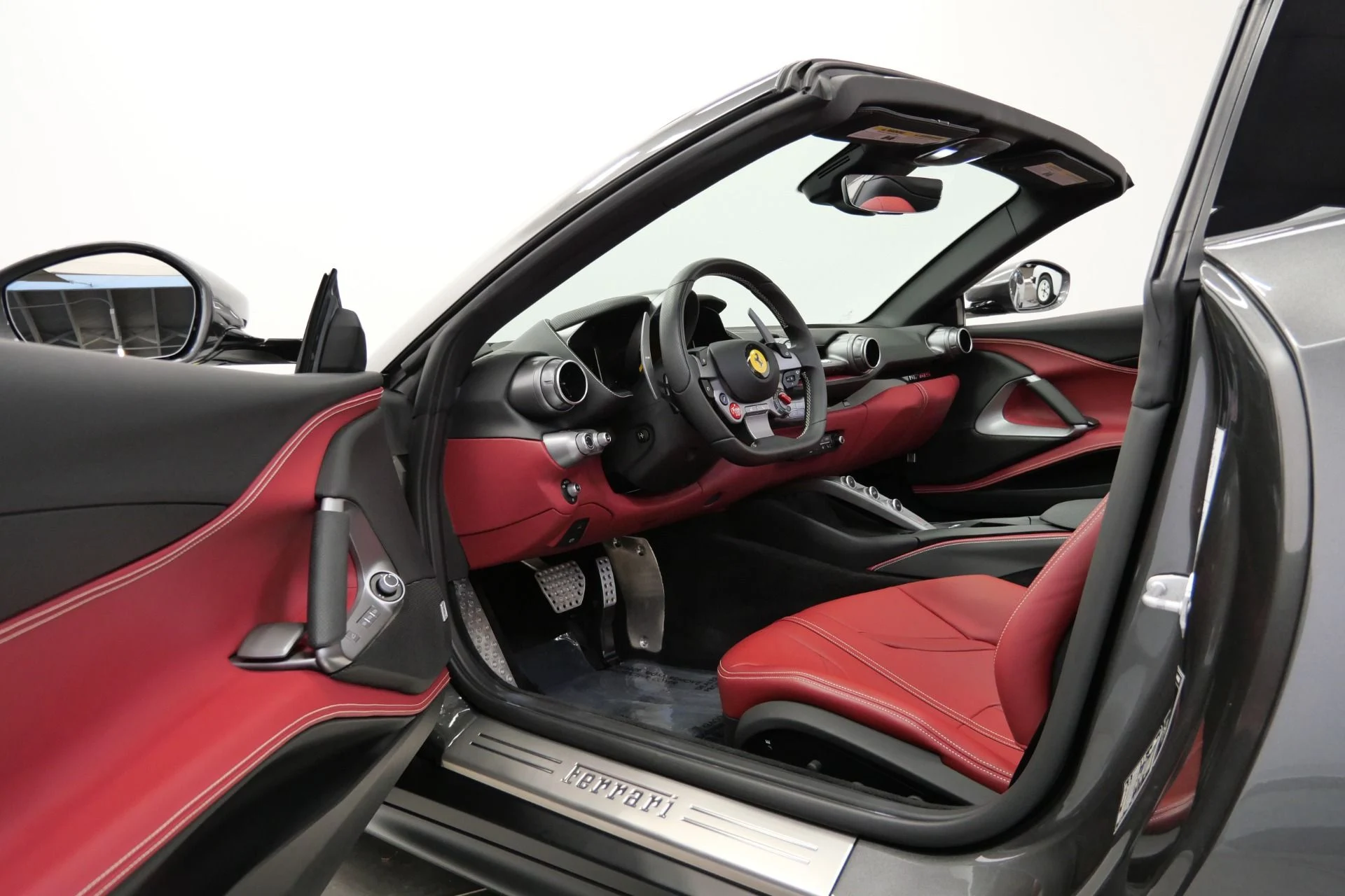 mph021_966212169_Used_2021_Ferrari_812_GTS_Very_Low_Miles_Classic_Colors_Suspension_Lifter_1788450989_a4f1ecf273