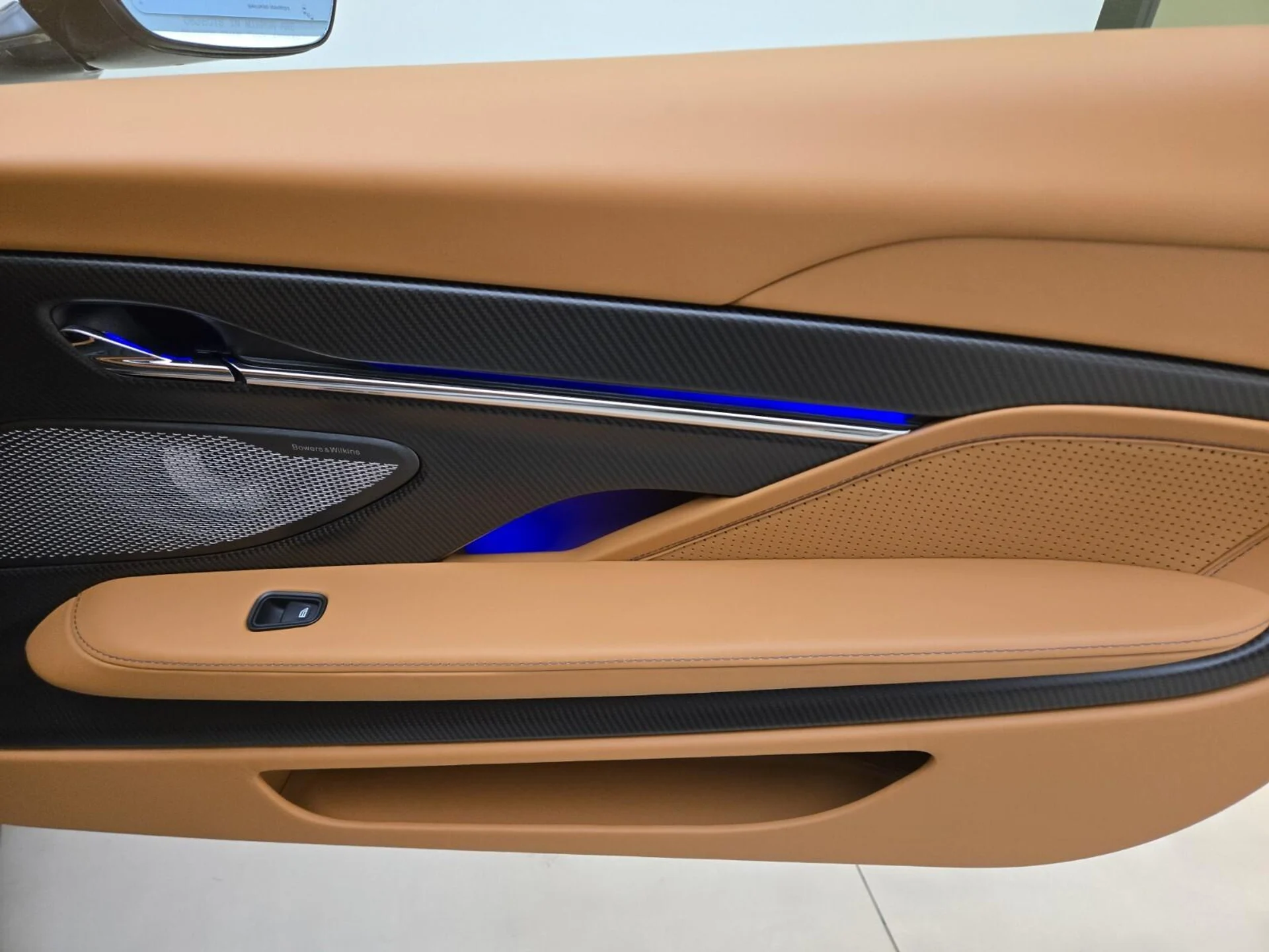 mph021_969721805_New_2026_Aston_Martin_DB_12_1787289720_23b741a8a9