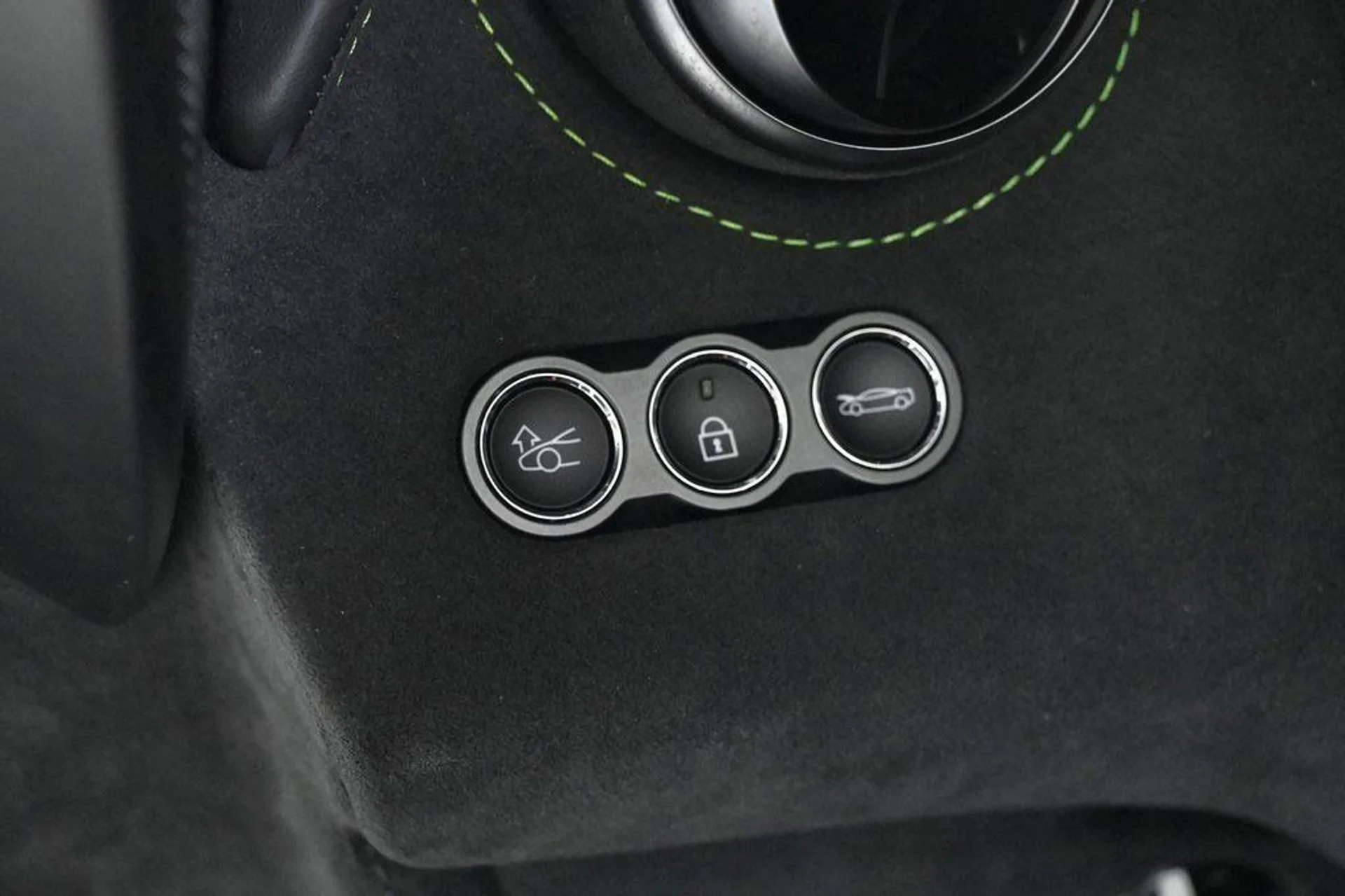 mph021_972393402_new_2025_mclaren_750s_coupe_11350_22964871_21_1024_0607ca3226